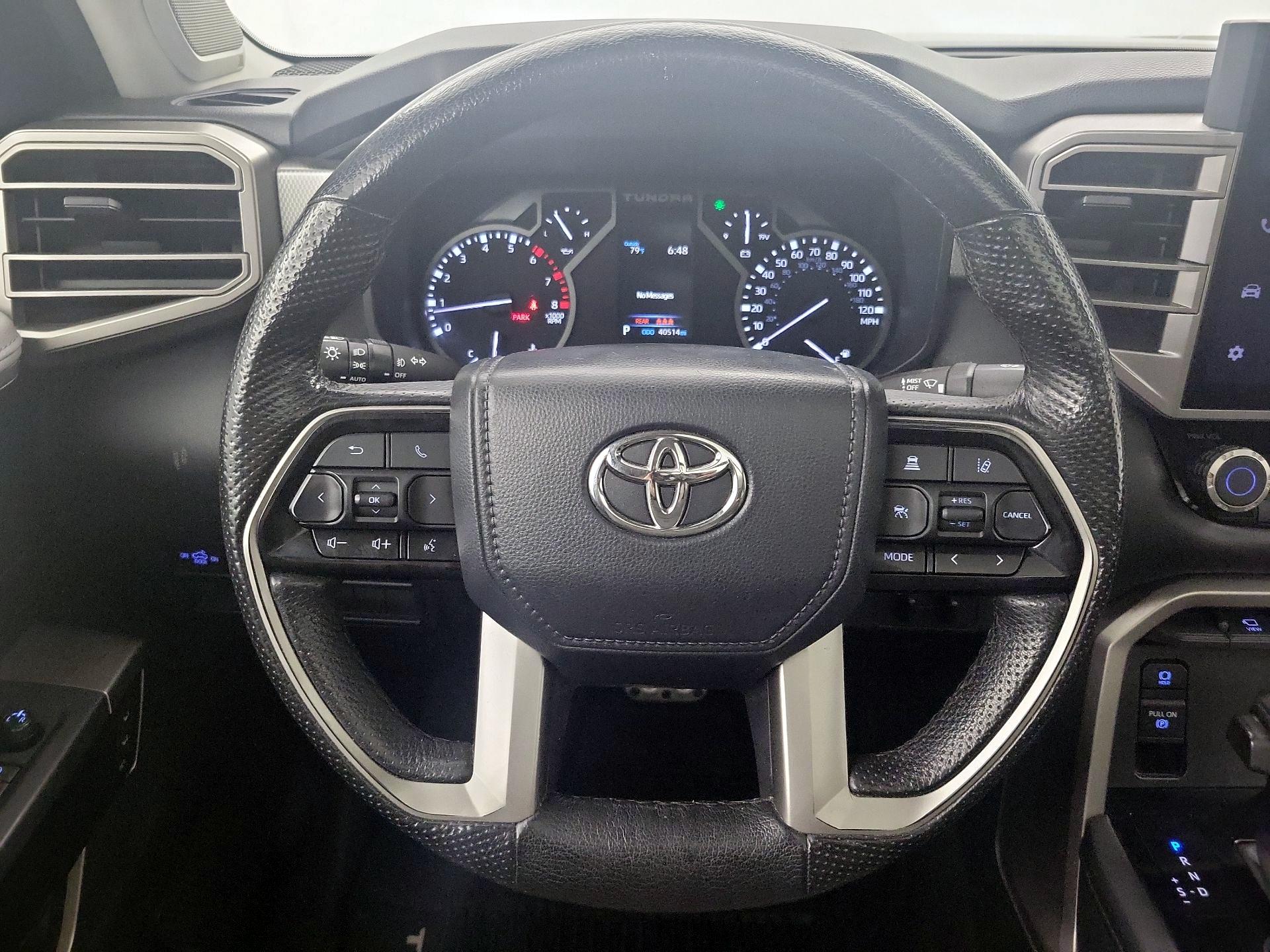 Thumbnail: 2022 Toyota Tundra - 10