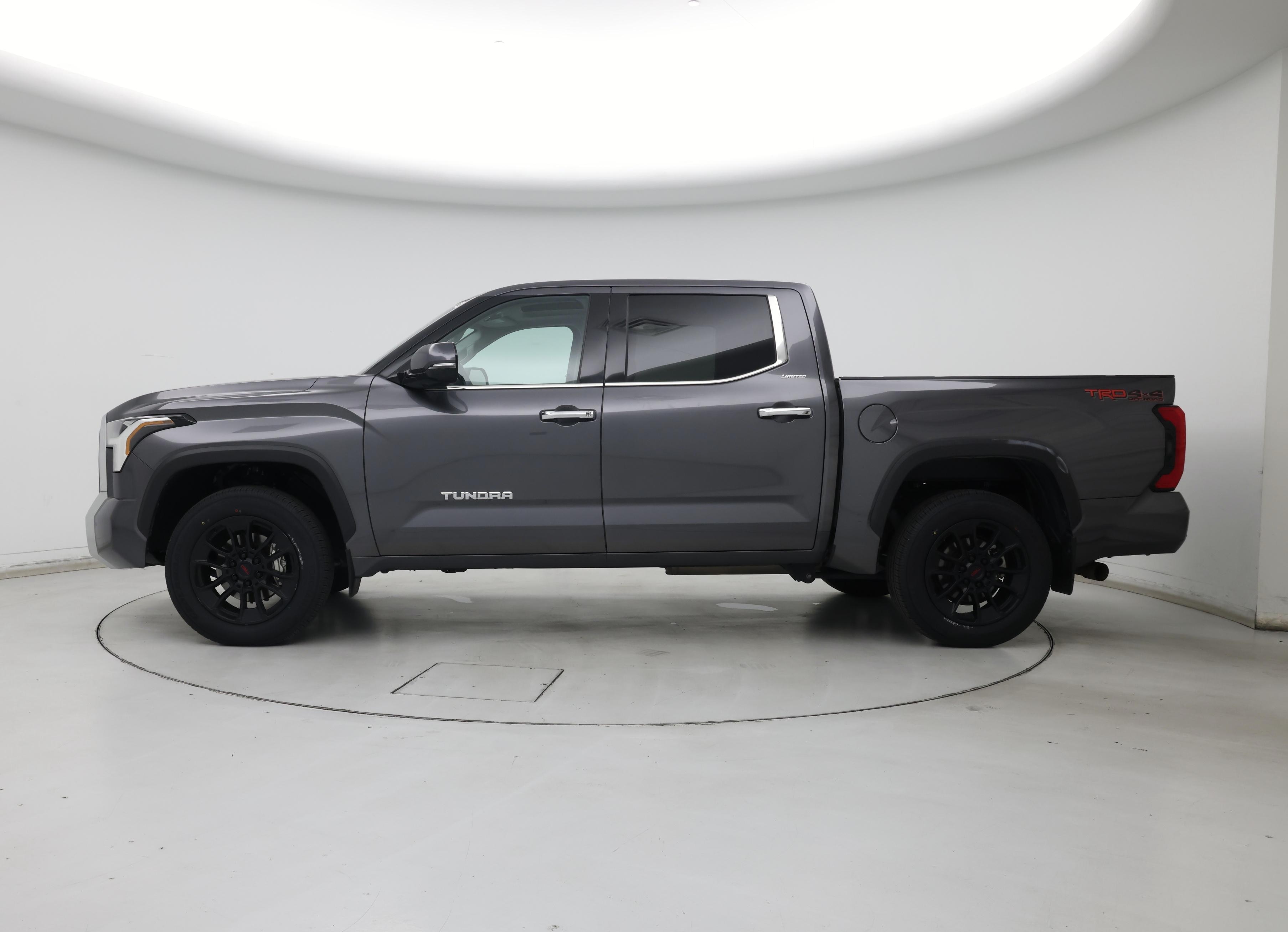 Thumbnail: 2022 Toyota Tundra - 3