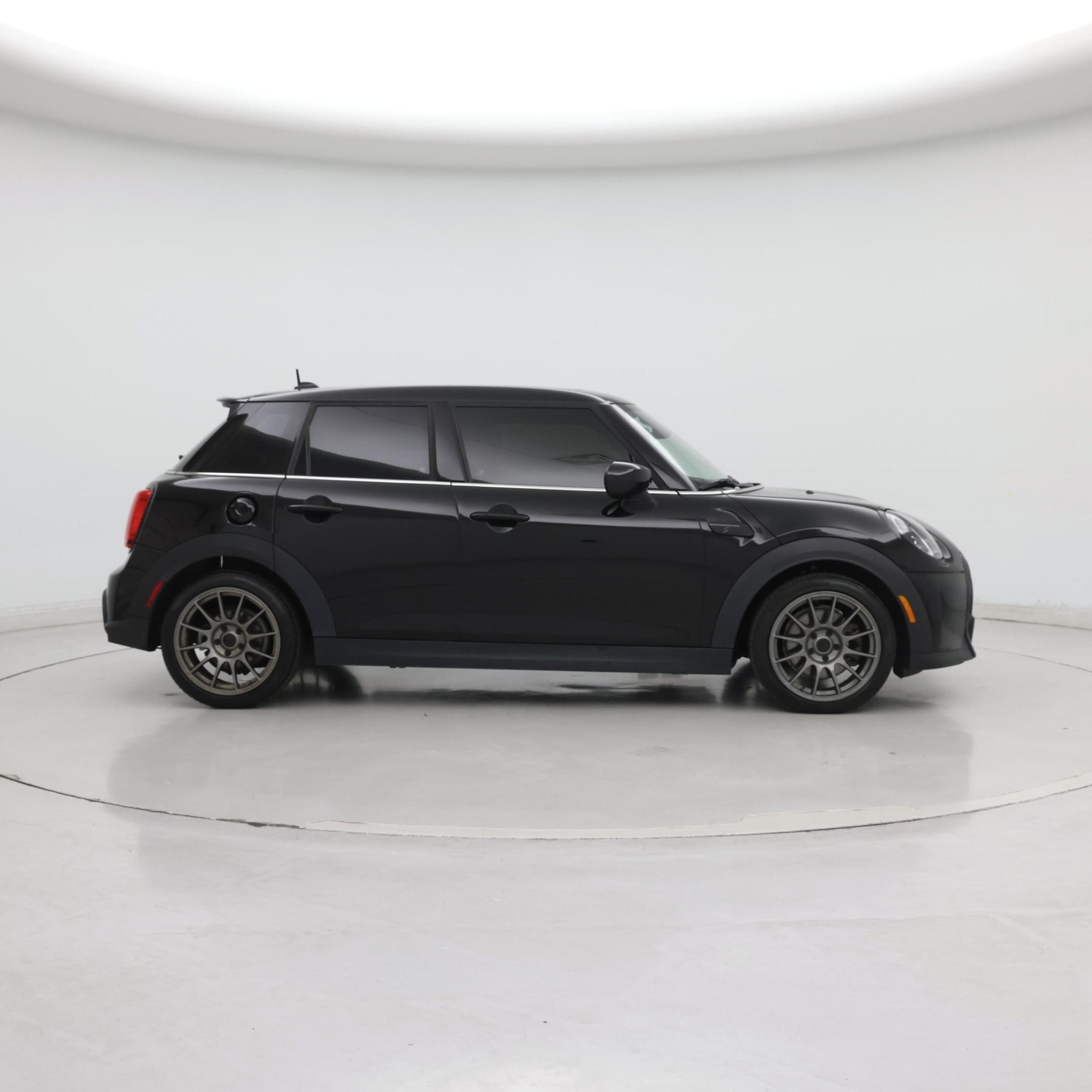 Thumbnail: 2022 MINI Cooper Hardtop - 7