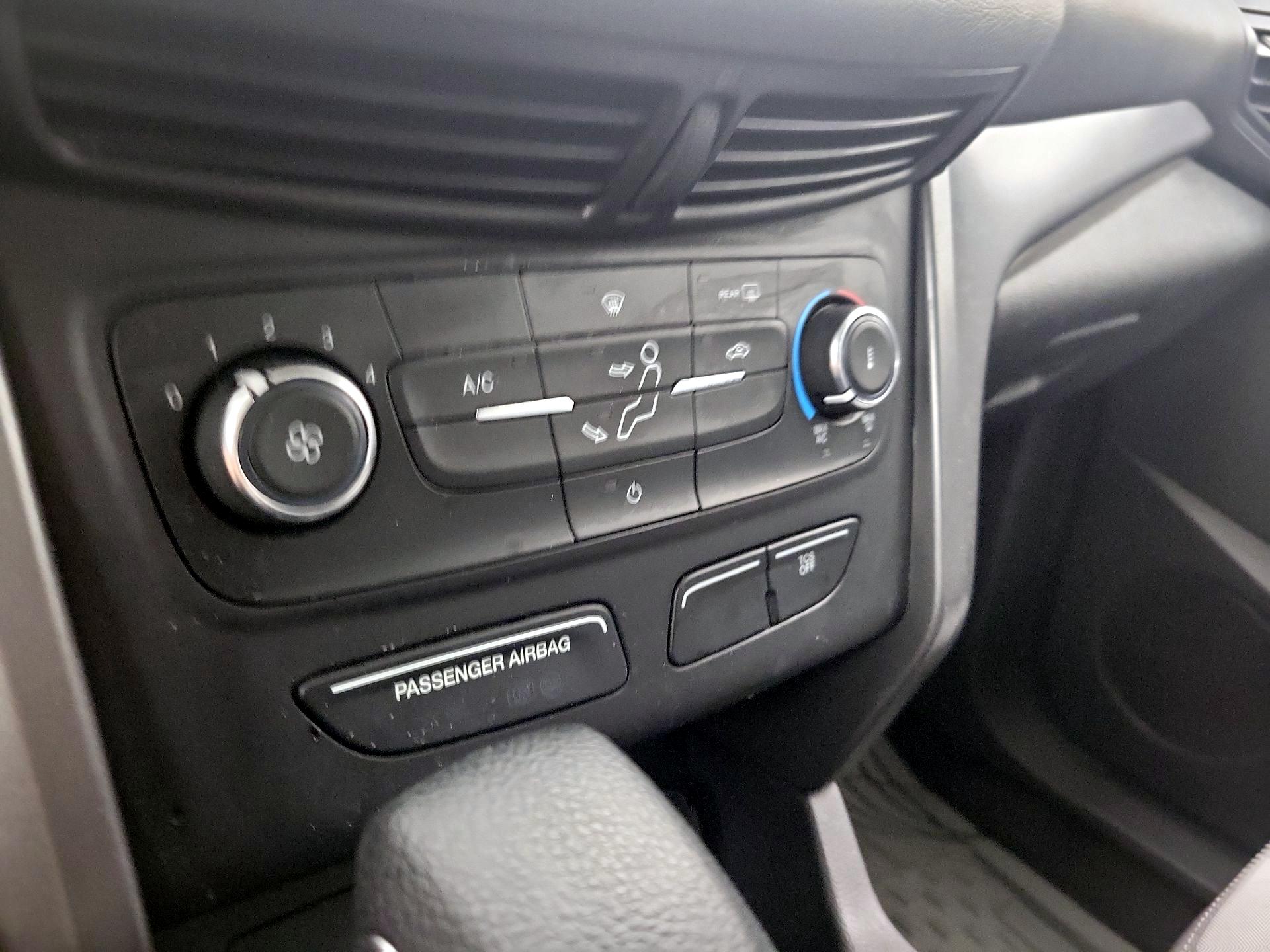 Thumbnail: 2017 Ford Escape - 16