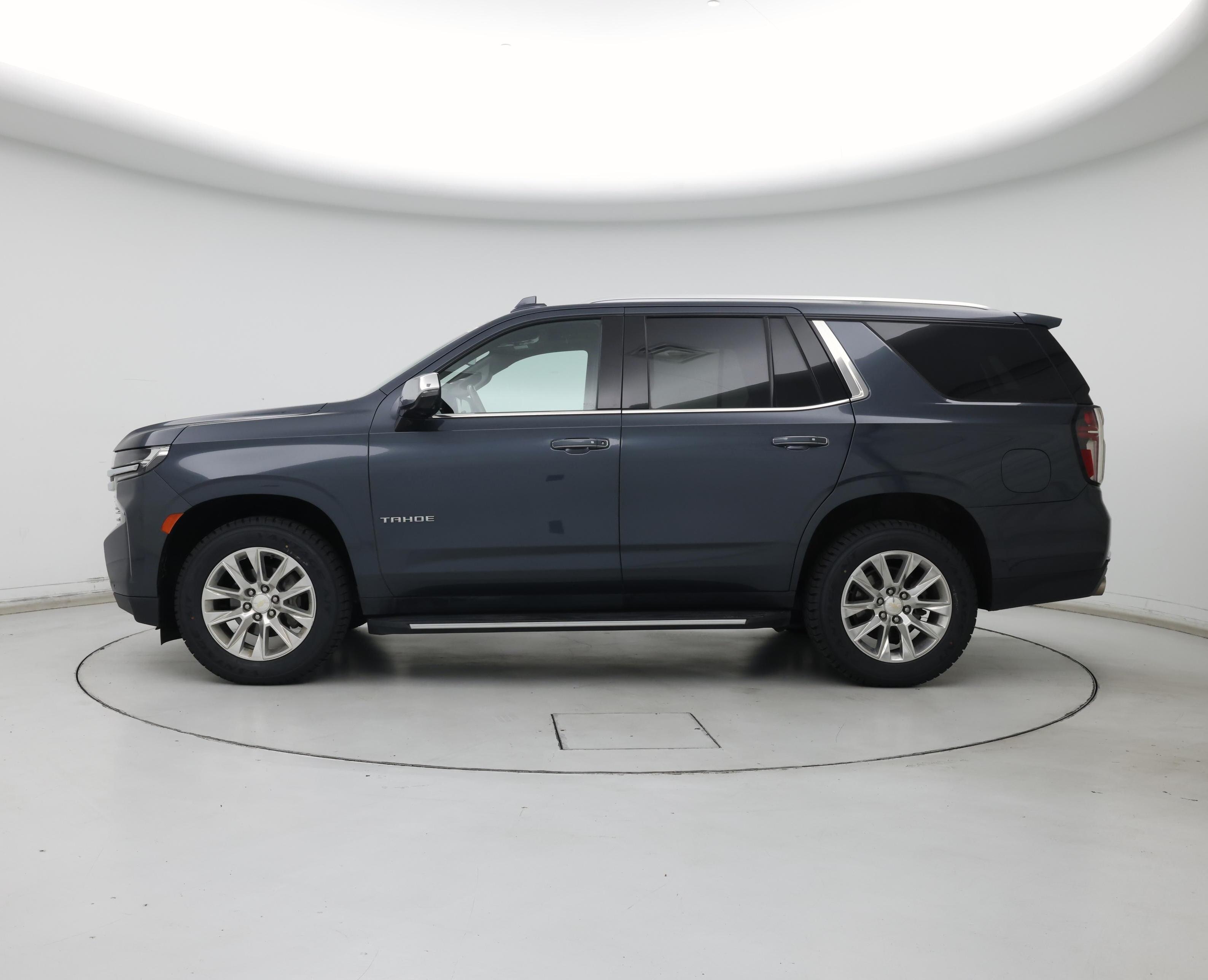 Thumbnail: 2021 Chevrolet Tahoe - 3