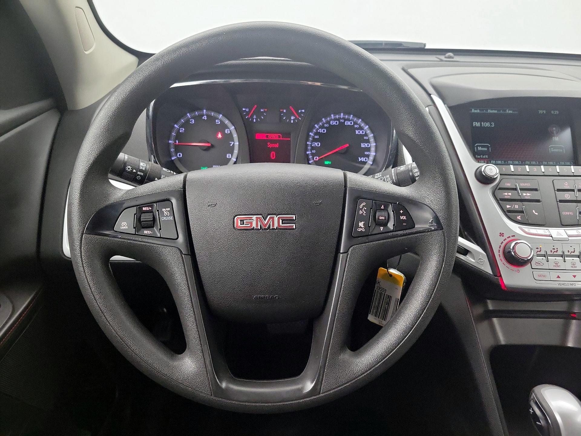 Thumbnail: 2015 GMC Terrain - 10