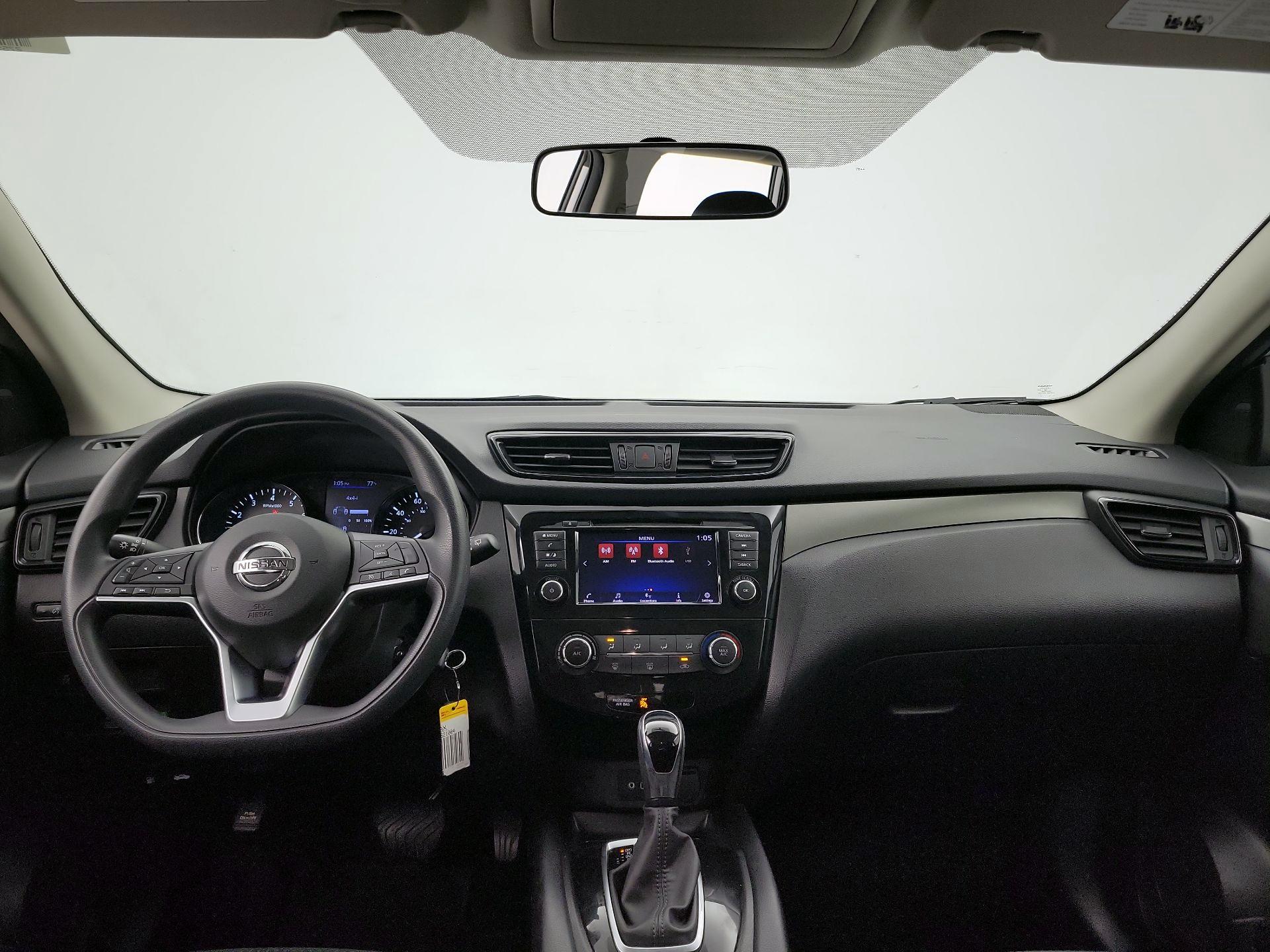 Thumbnail: 2019 Nissan Rogue Sport - 9
