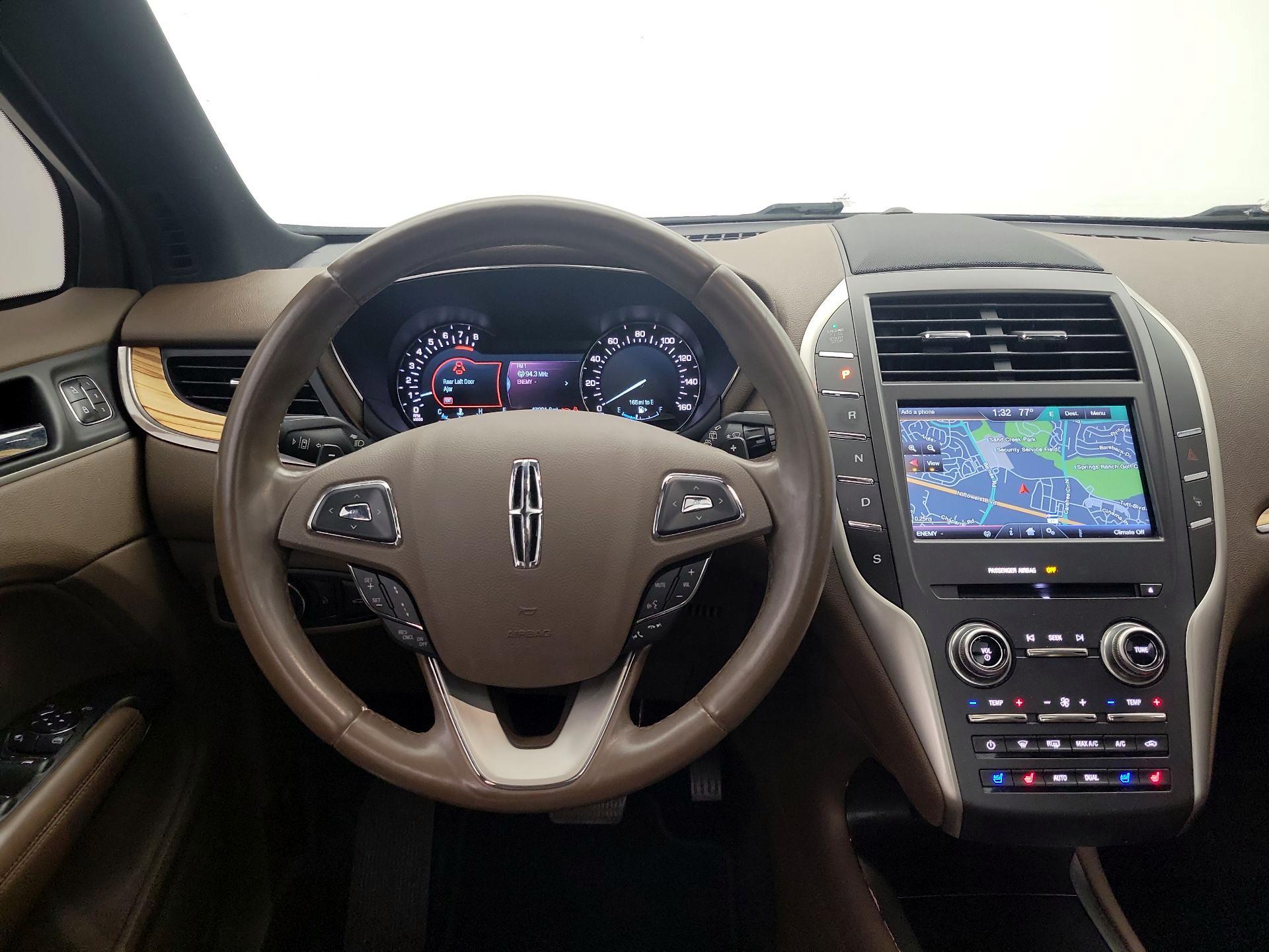 Thumbnail: 2015 Lincoln MKC - 10