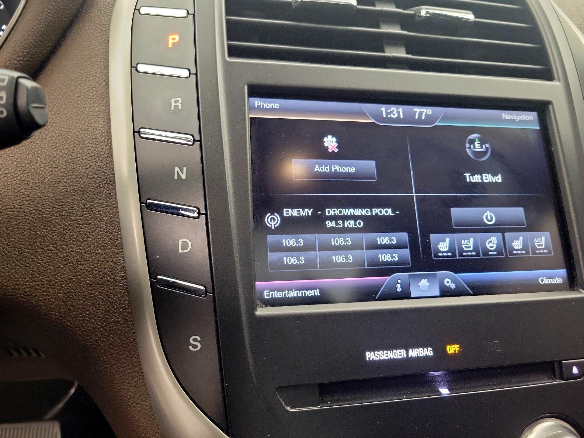 Thumbnail: 2015 Lincoln MKC - 18