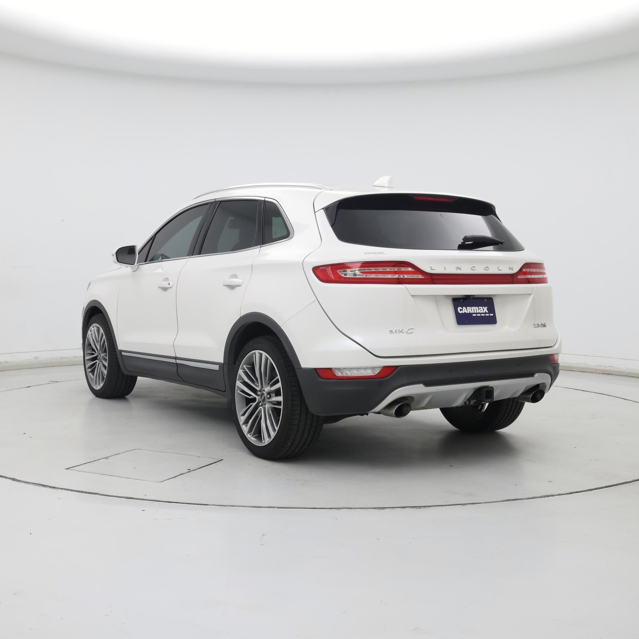 Thumbnail: 2015 Lincoln MKC - 2