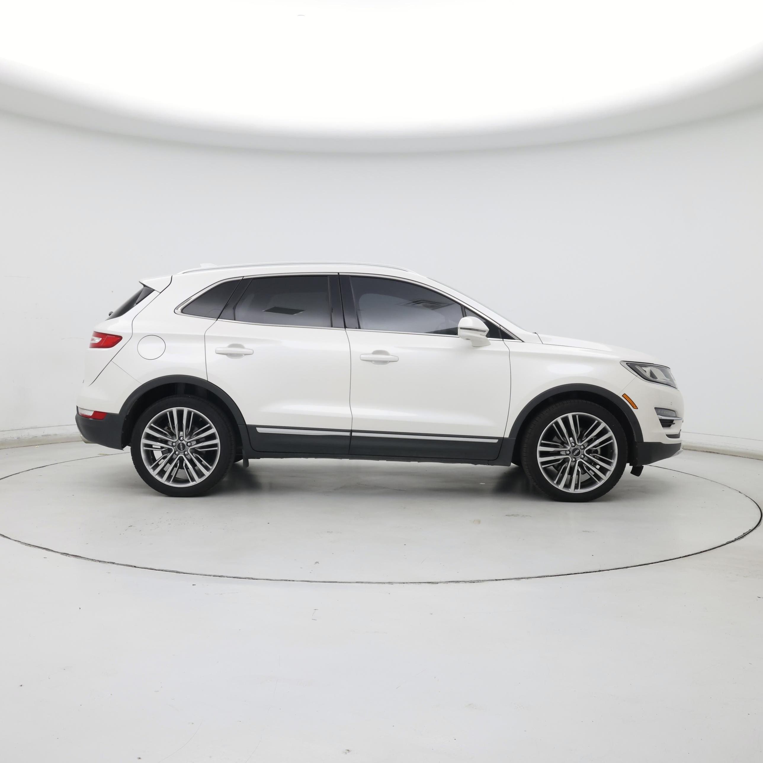 Thumbnail: 2015 Lincoln MKC - 7