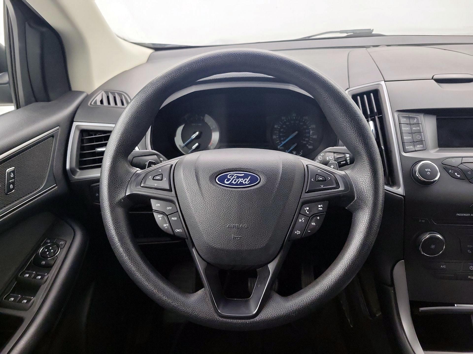 Thumbnail: 2018 Ford Edge - 10