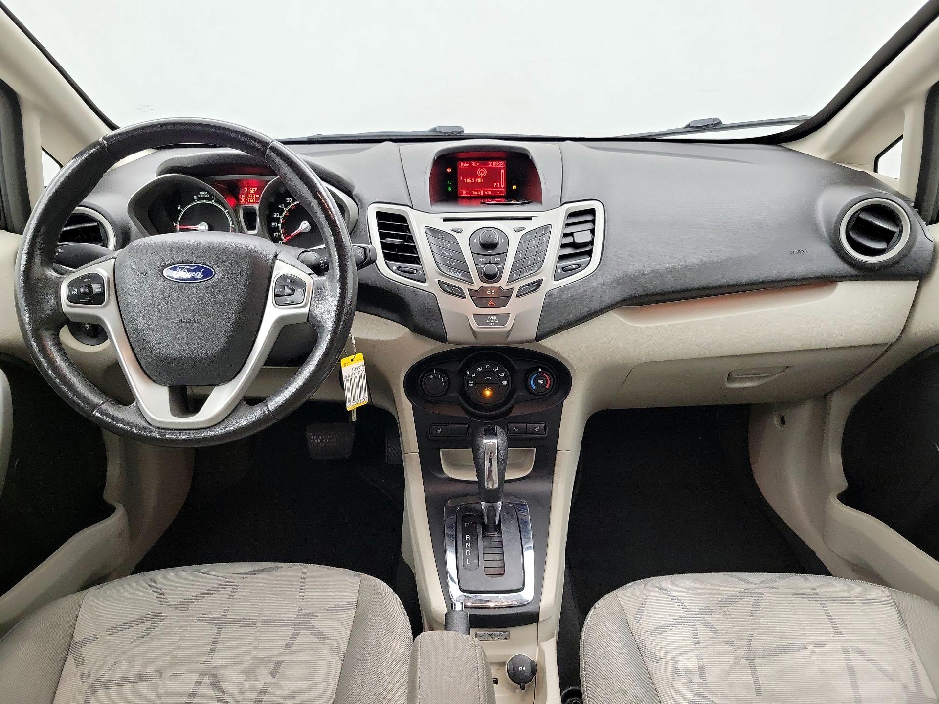 Thumbnail: 2013 Ford Fiesta - 9