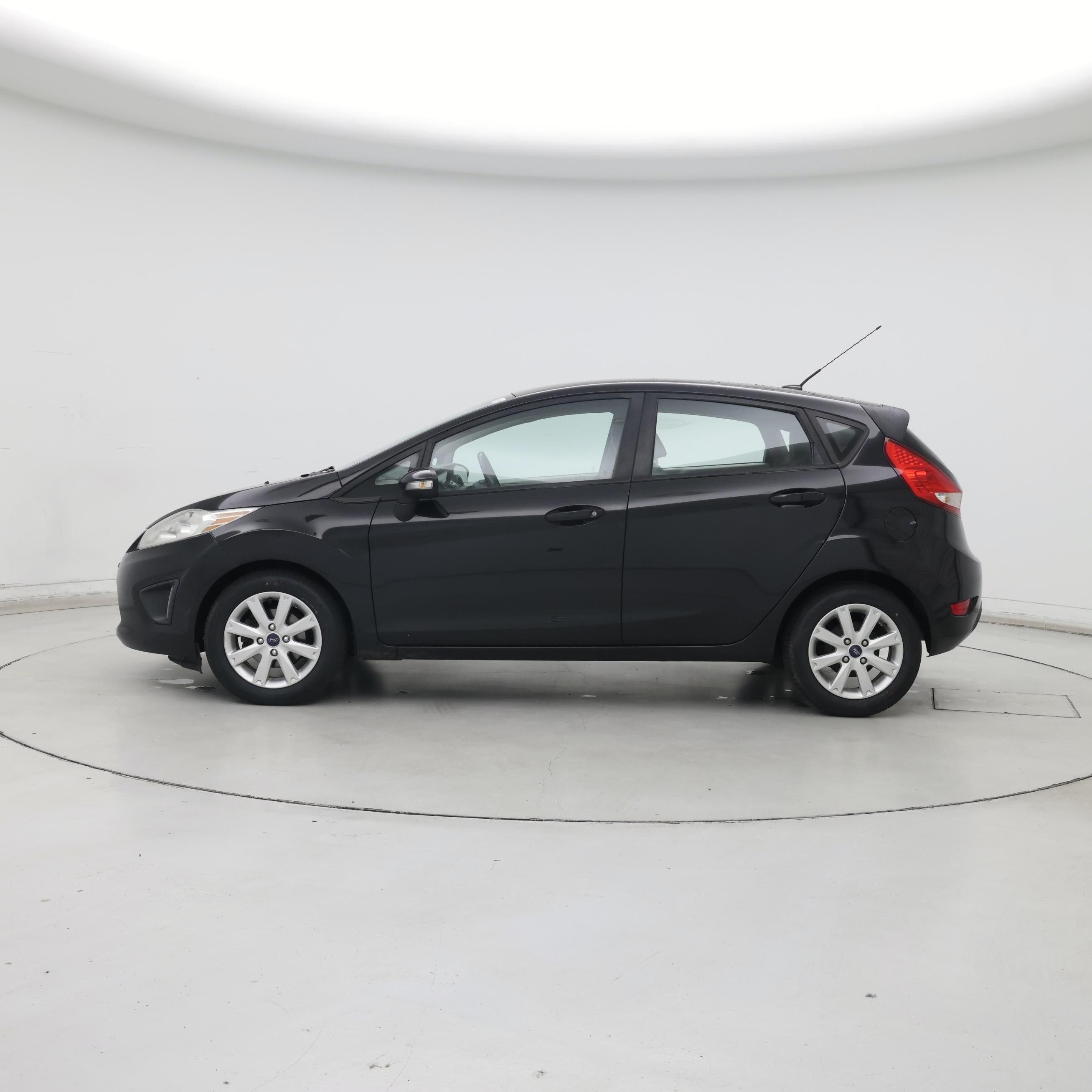 Thumbnail: 2013 Ford Fiesta - 3