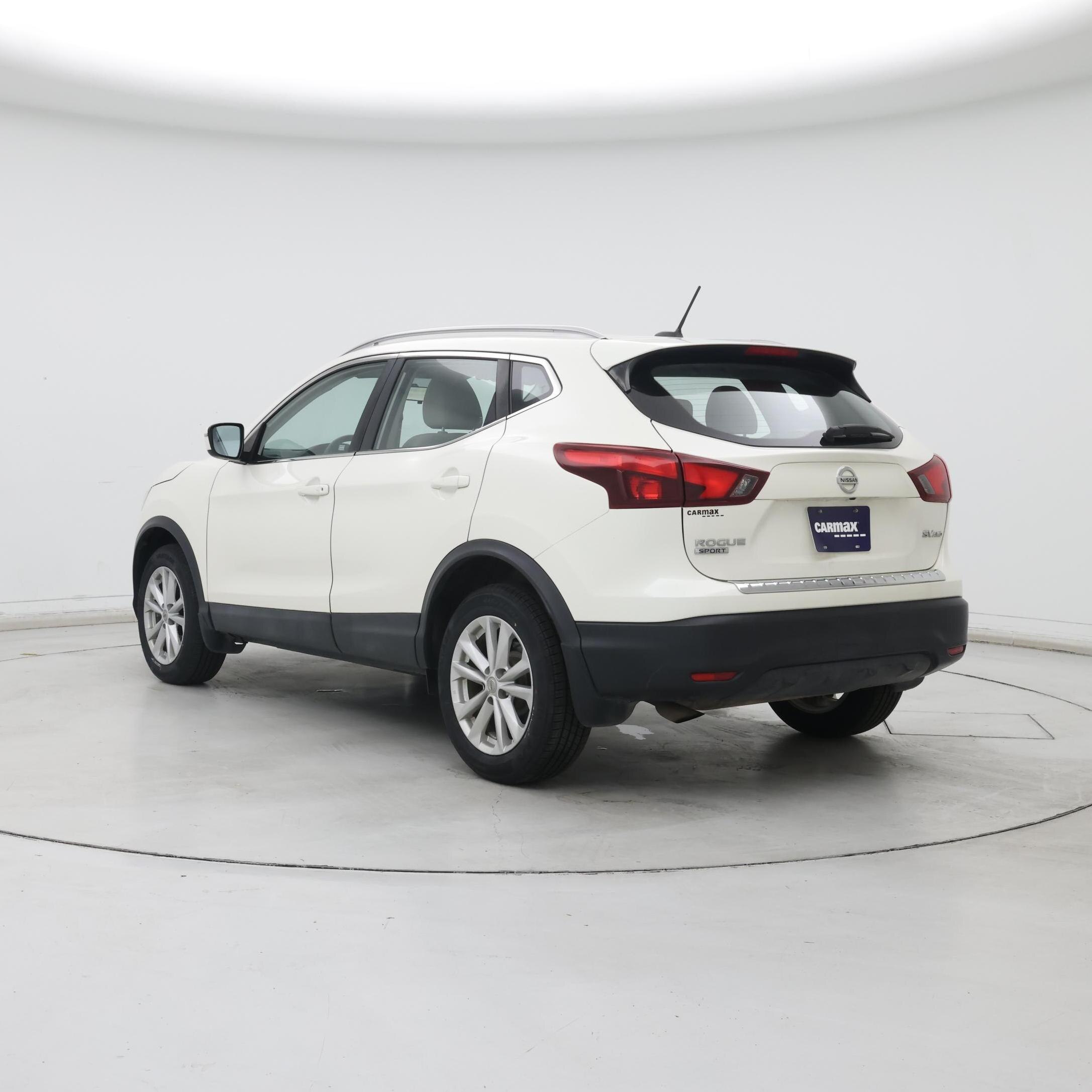 Thumbnail: 2018 Nissan Rogue Sport - 2