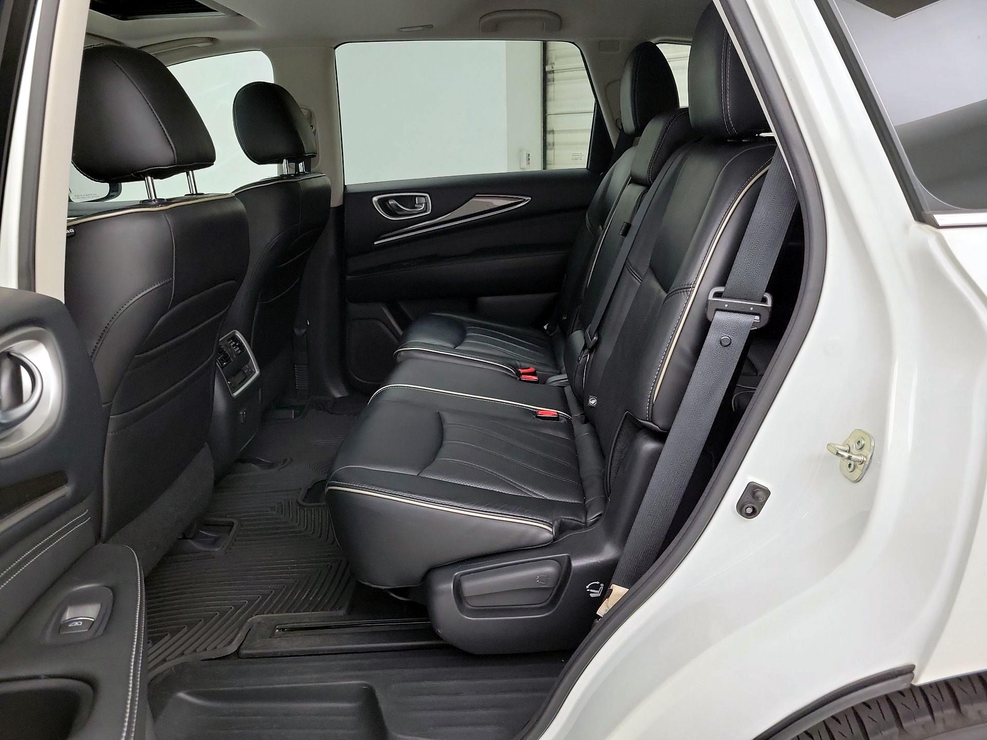 Thumbnail: 2017 INFINITI QX60 - 20