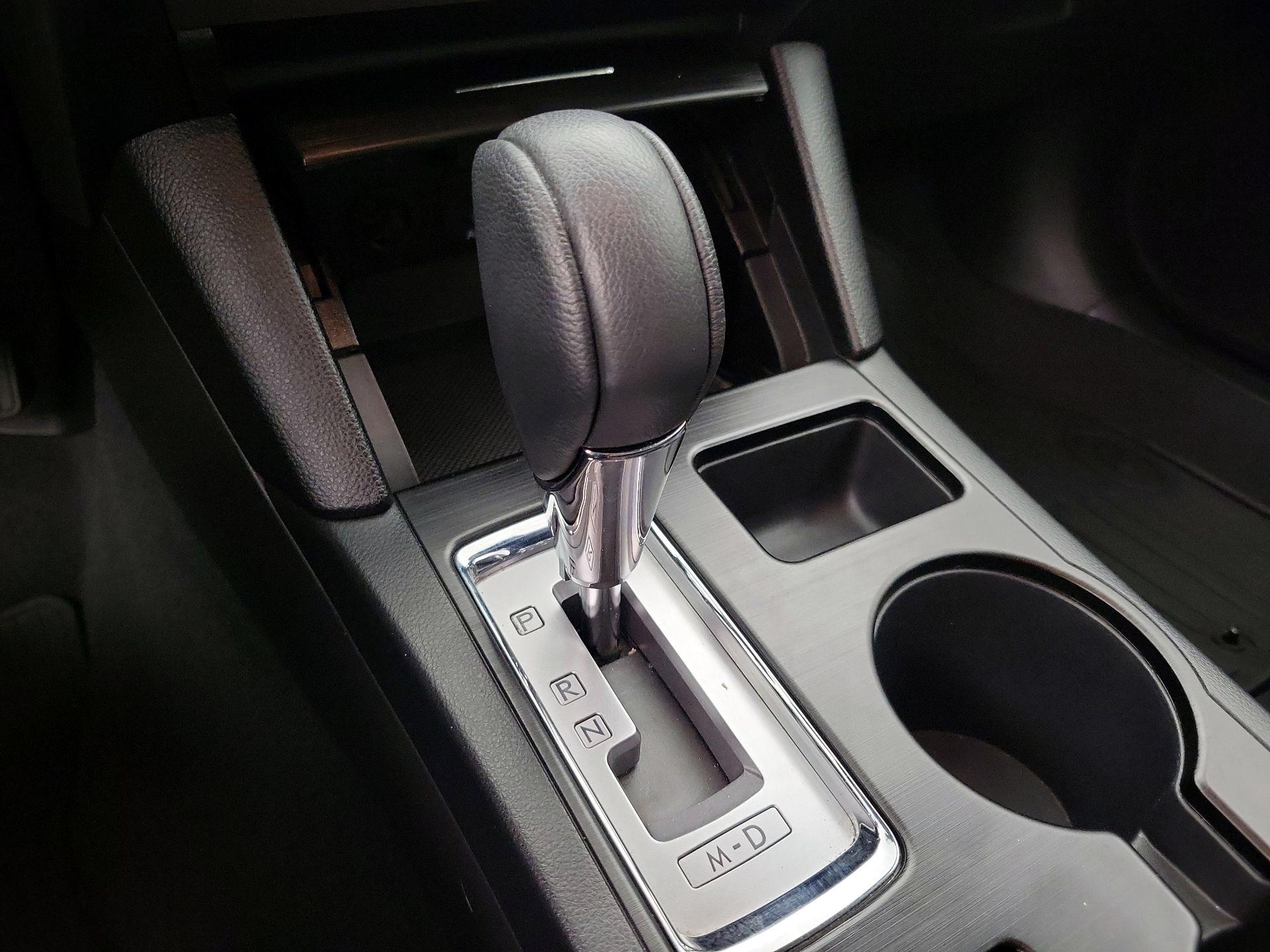 Thumbnail: 2016 Subaru Outback - 18