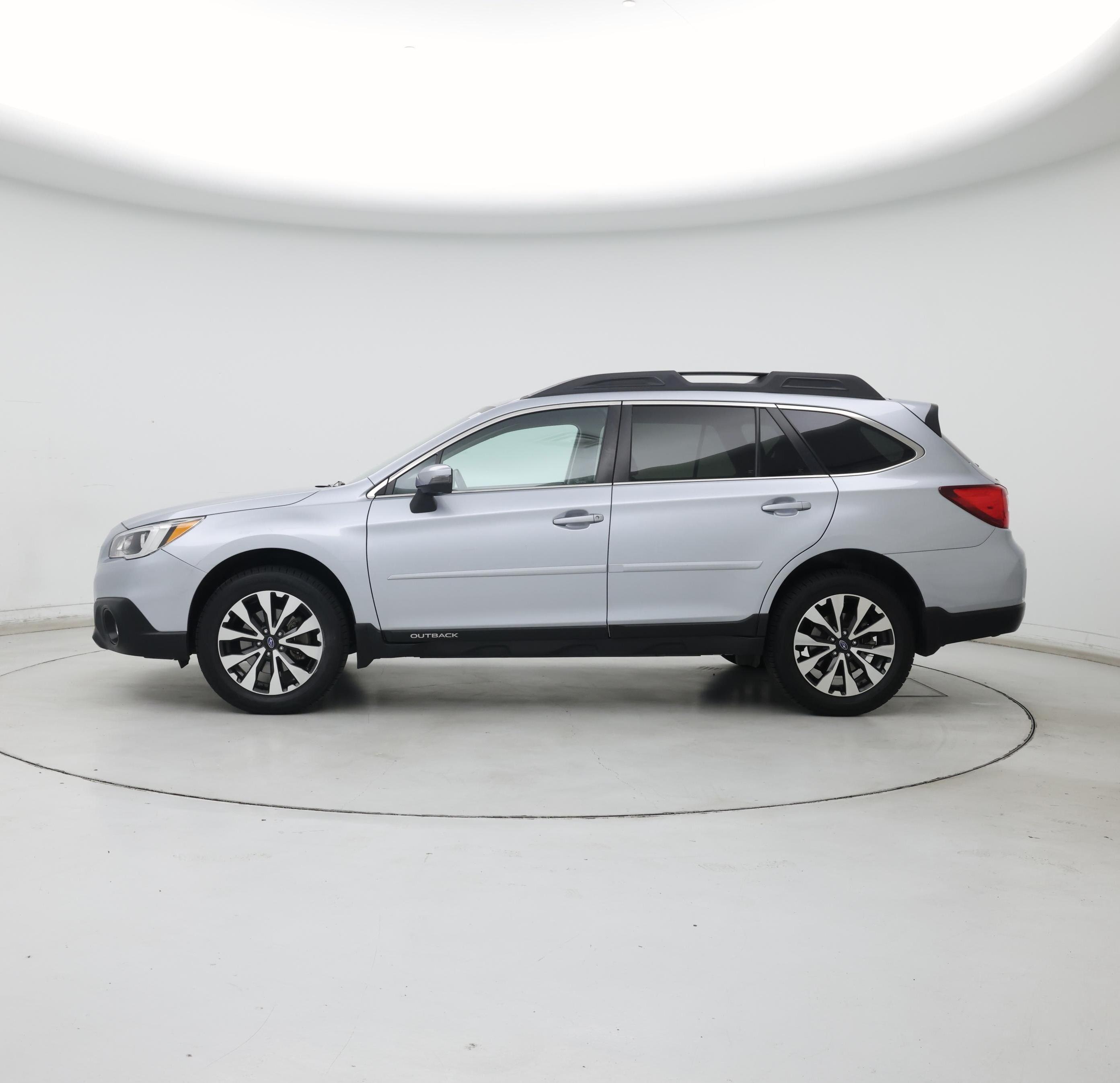 Thumbnail: 2016 Subaru Outback - 3