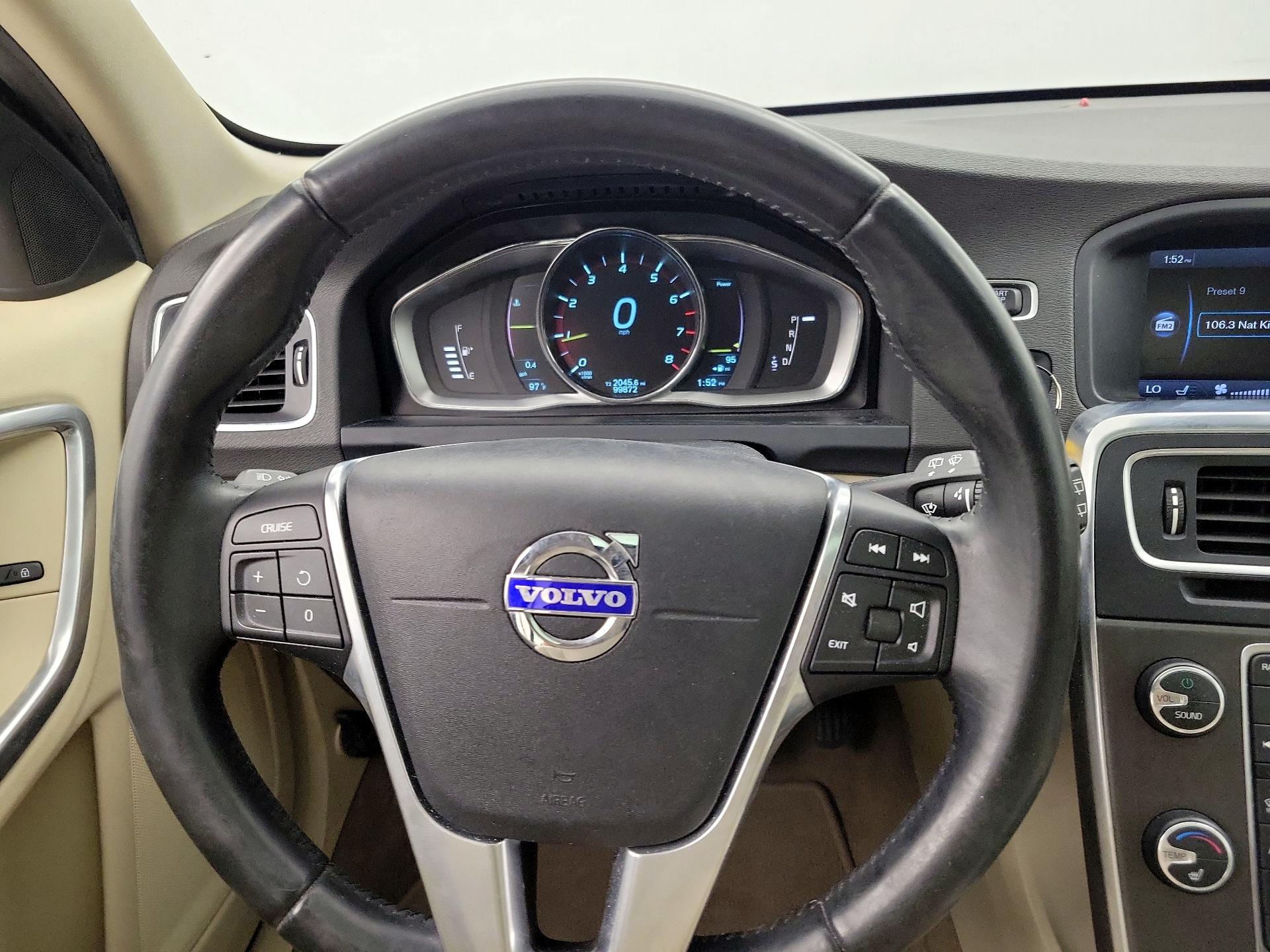 Thumbnail: 2015 Volvo S60 - 10