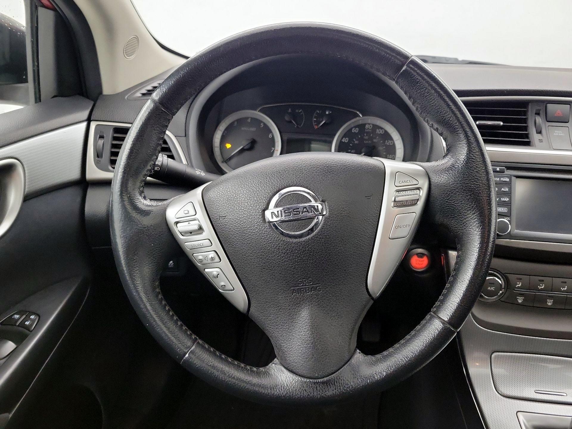 Thumbnail: 2014 Nissan Sentra - 10