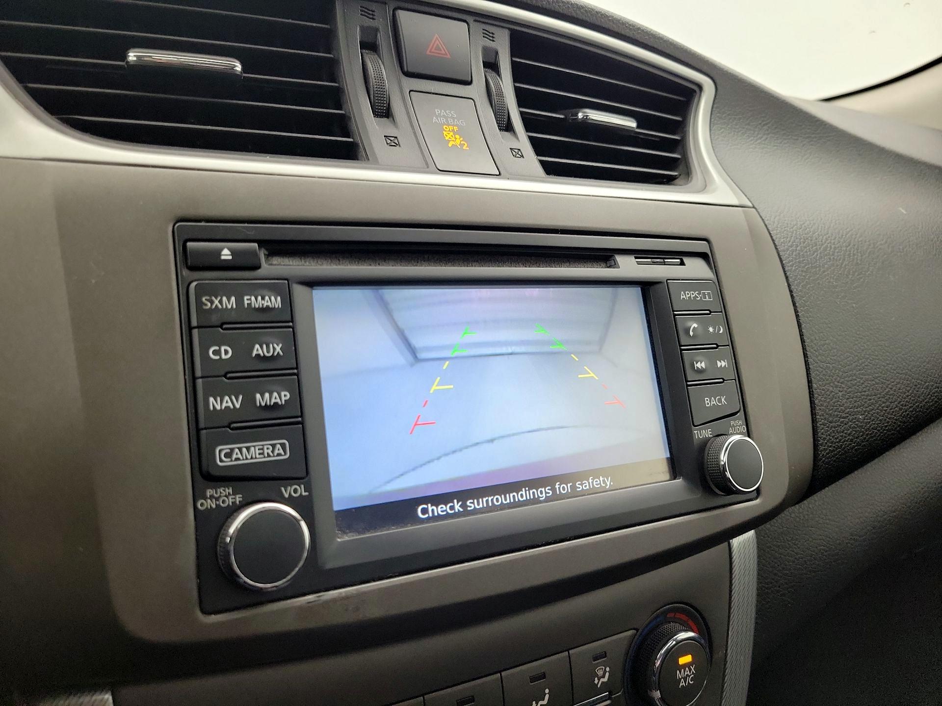Thumbnail: 2014 Nissan Sentra - 15