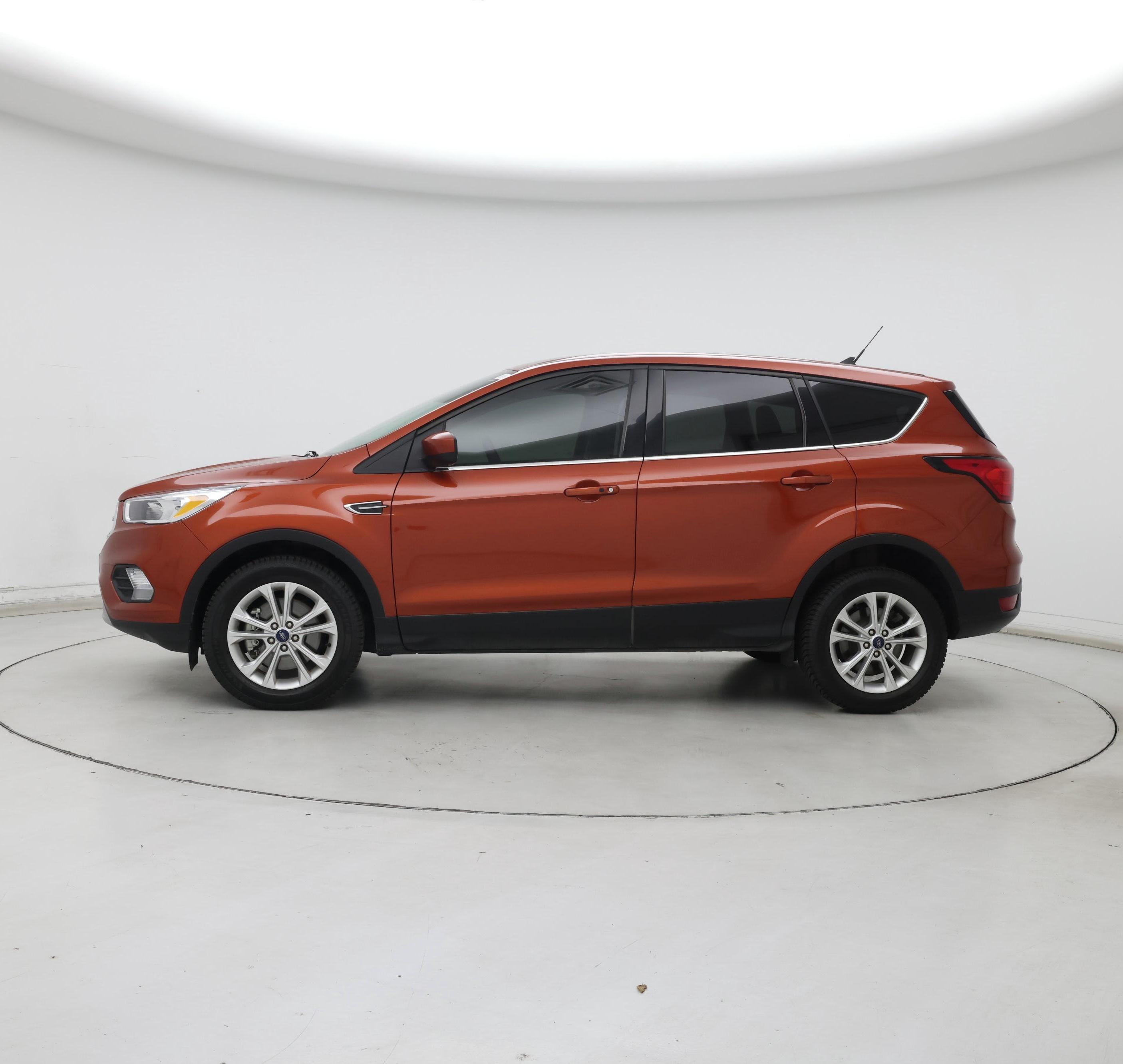 Thumbnail: 2019 Ford Escape - 3