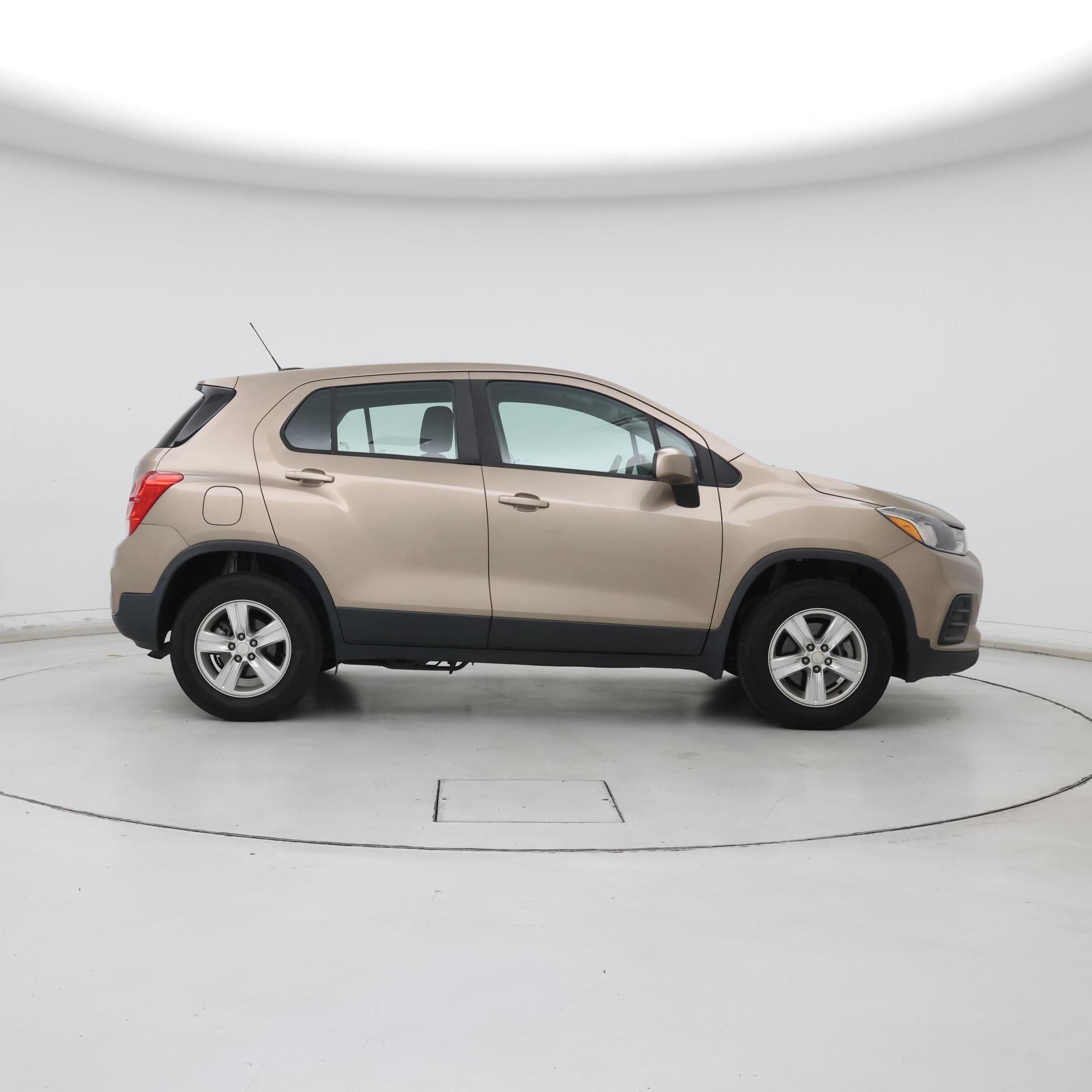 Thumbnail: 2018 Chevrolet Trax - 7