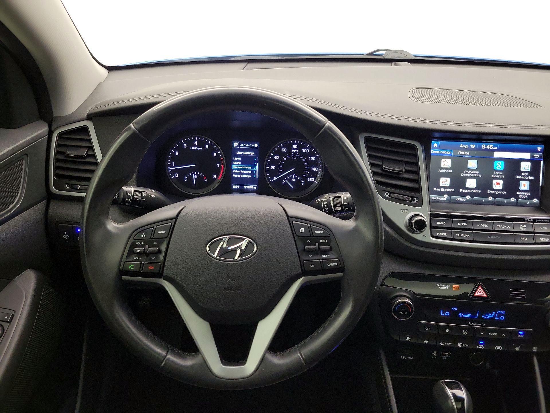 Thumbnail: 2016 Hyundai Tucson - 10