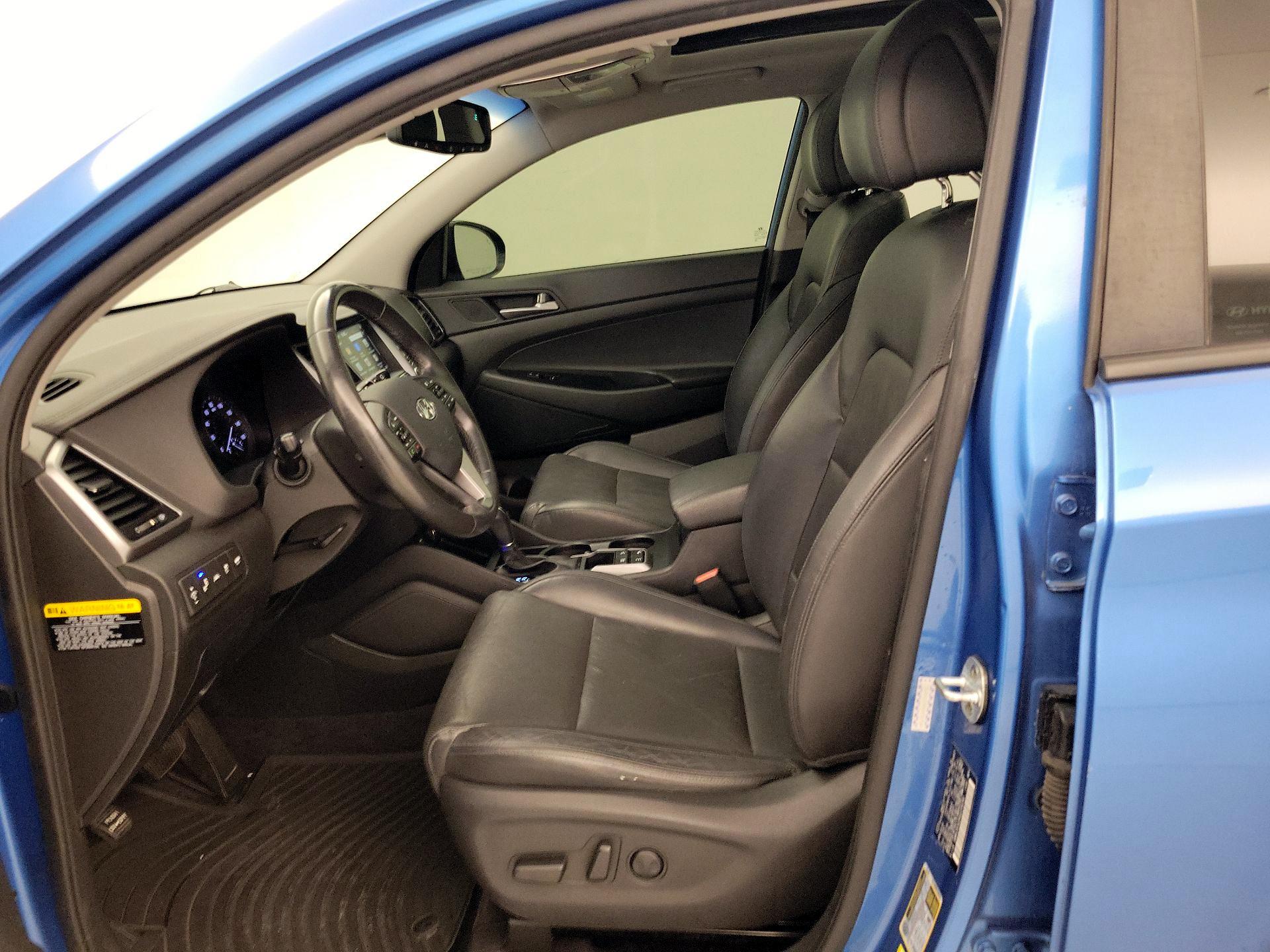 Thumbnail: 2016 Hyundai Tucson - 11