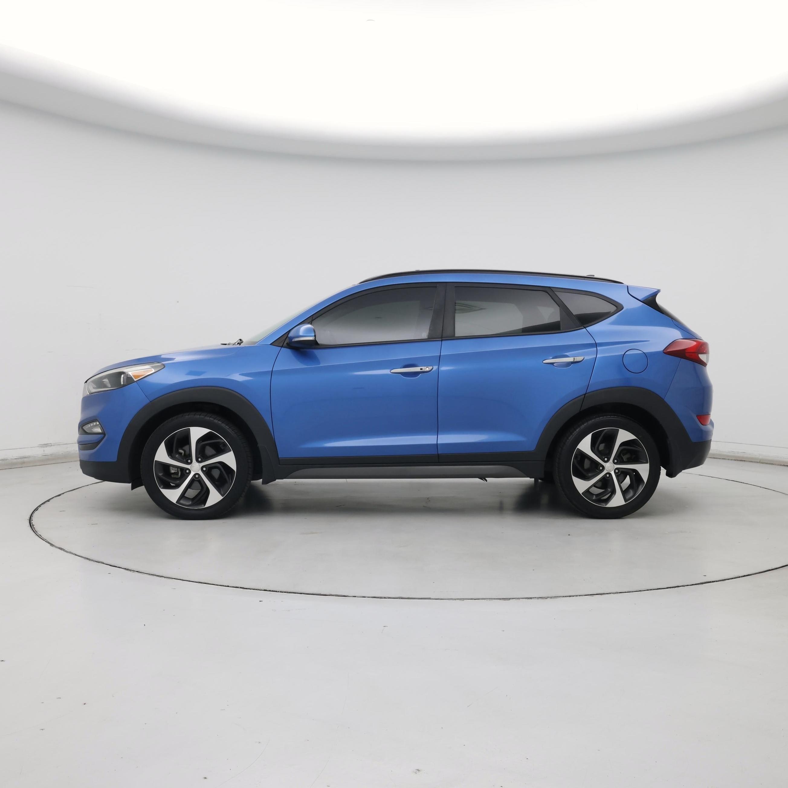 Thumbnail: 2016 Hyundai Tucson - 3