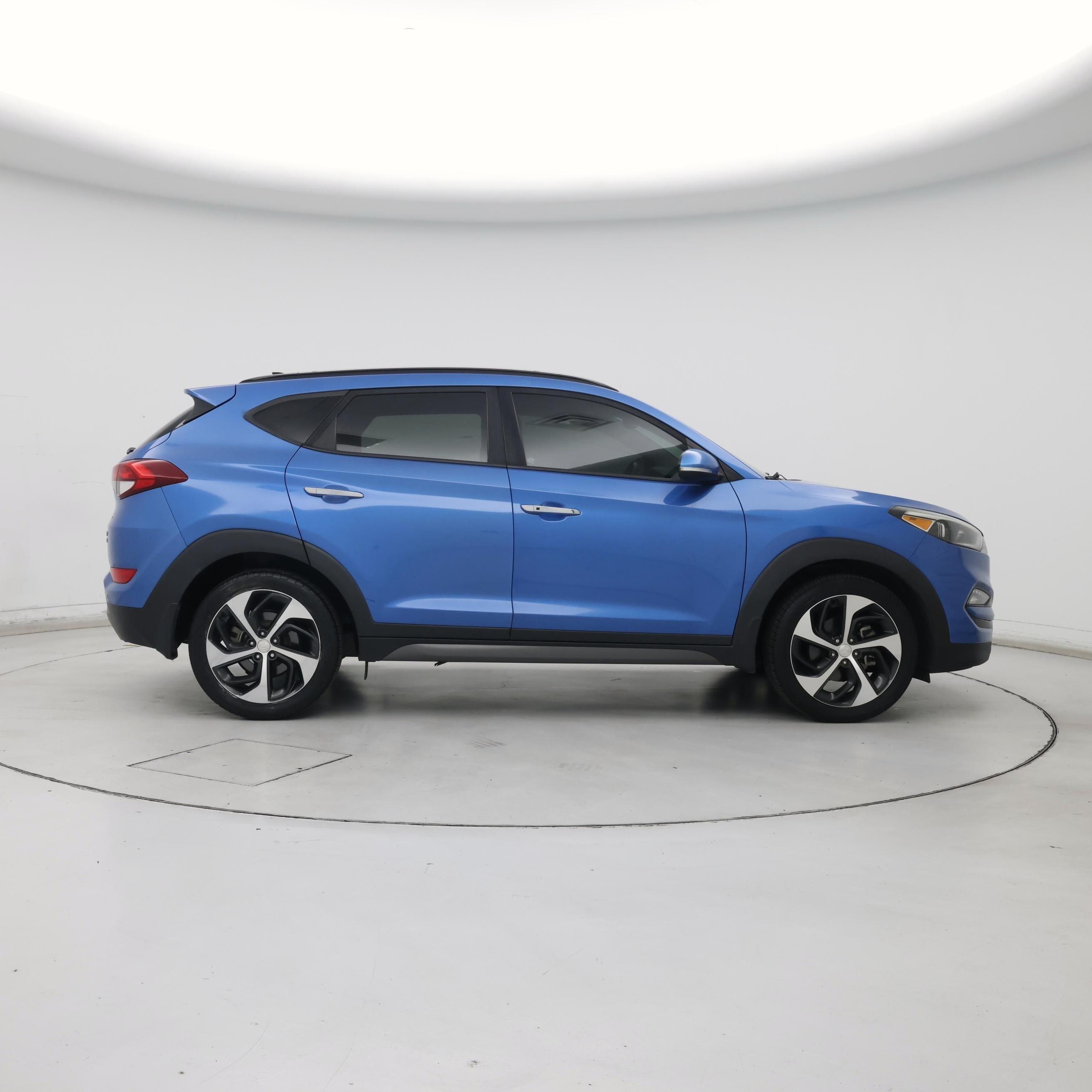 Thumbnail: 2016 Hyundai Tucson - 7