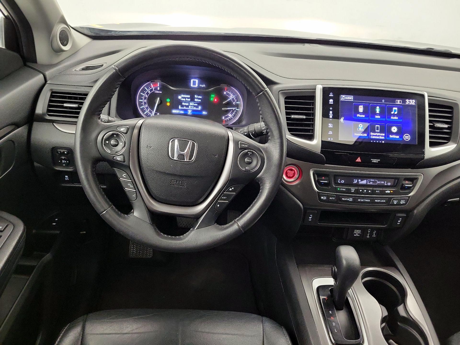 Thumbnail: 2017 Honda Pilot - 10