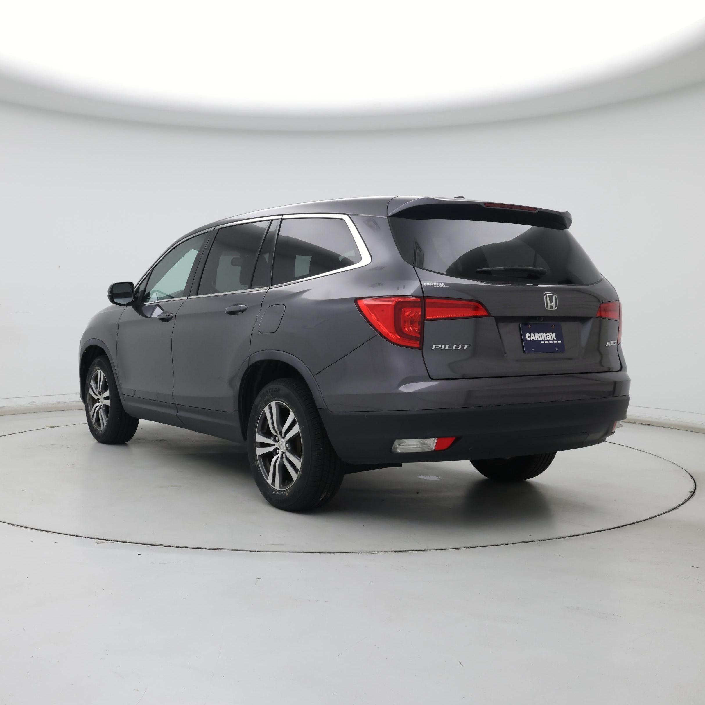 Thumbnail: 2017 Honda Pilot - 2