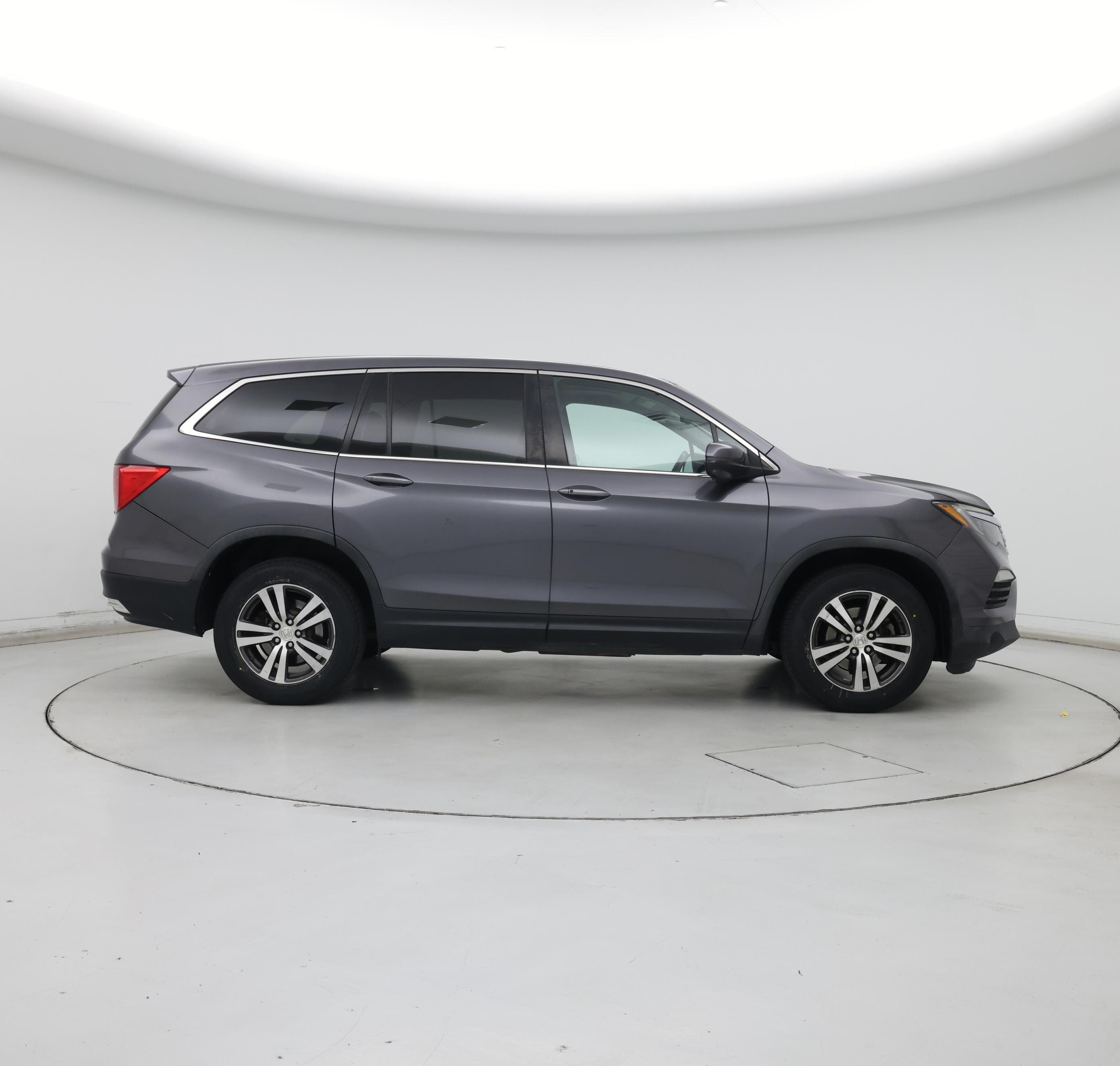 Thumbnail: 2017 Honda Pilot - 7