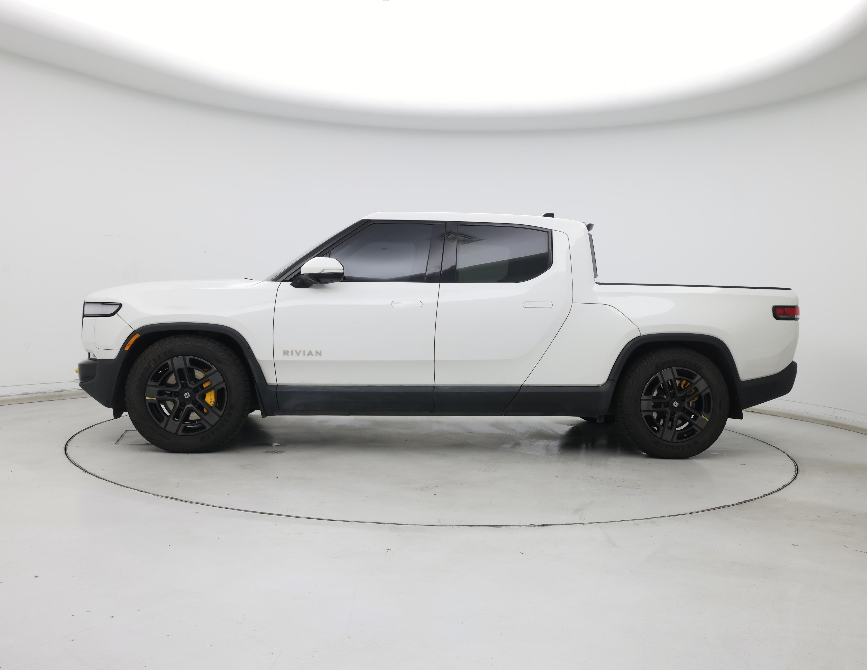 Thumbnail: 2022 Rivian R1T - 3