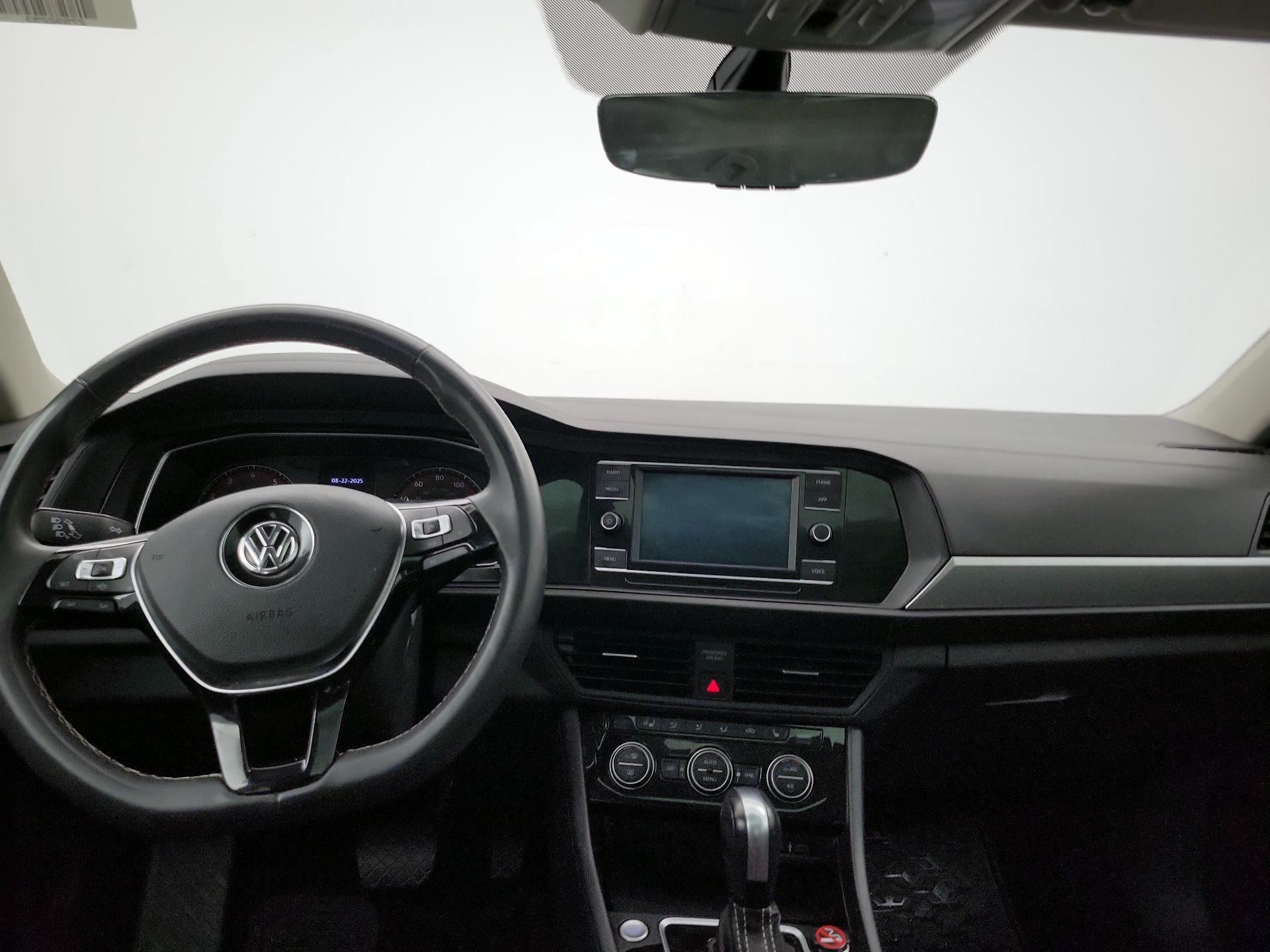 Thumbnail: 2021 Volkswagen Jetta - 9
