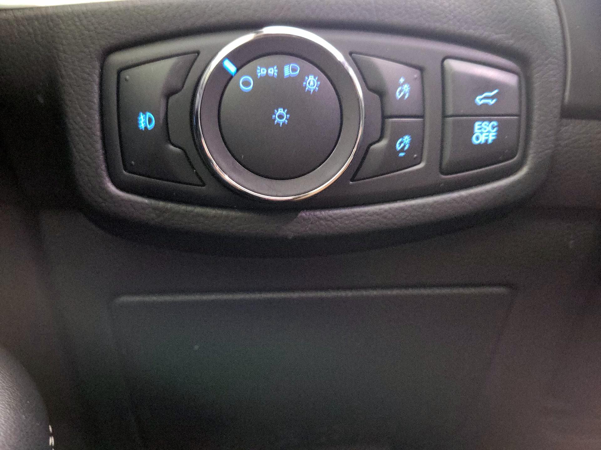 Thumbnail: 2019 Ford Edge - 13