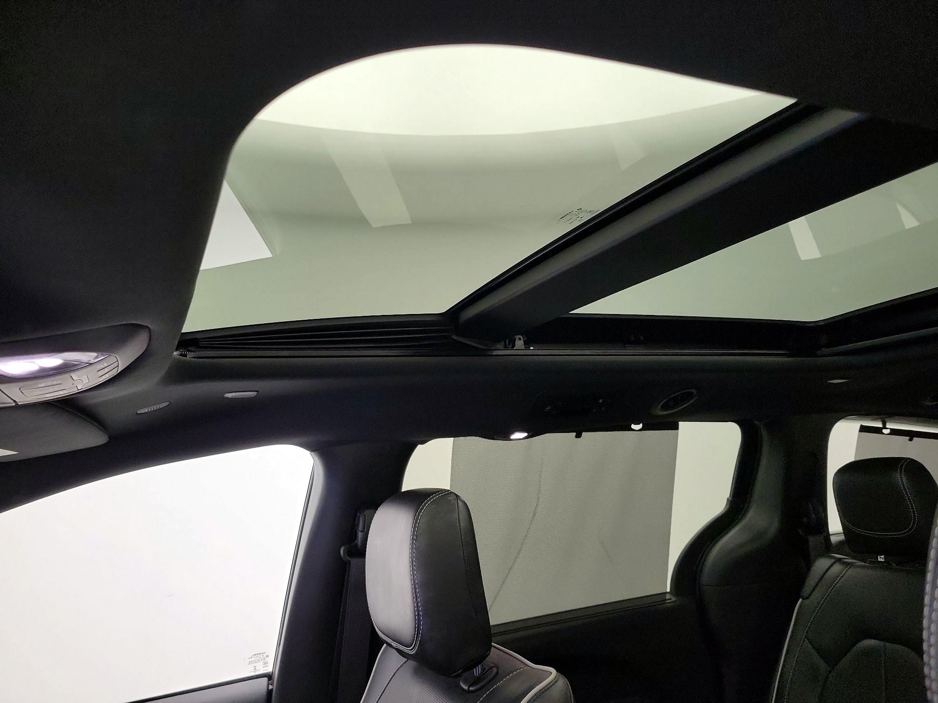 Thumbnail: 2022 Chrysler Pacifica - 19