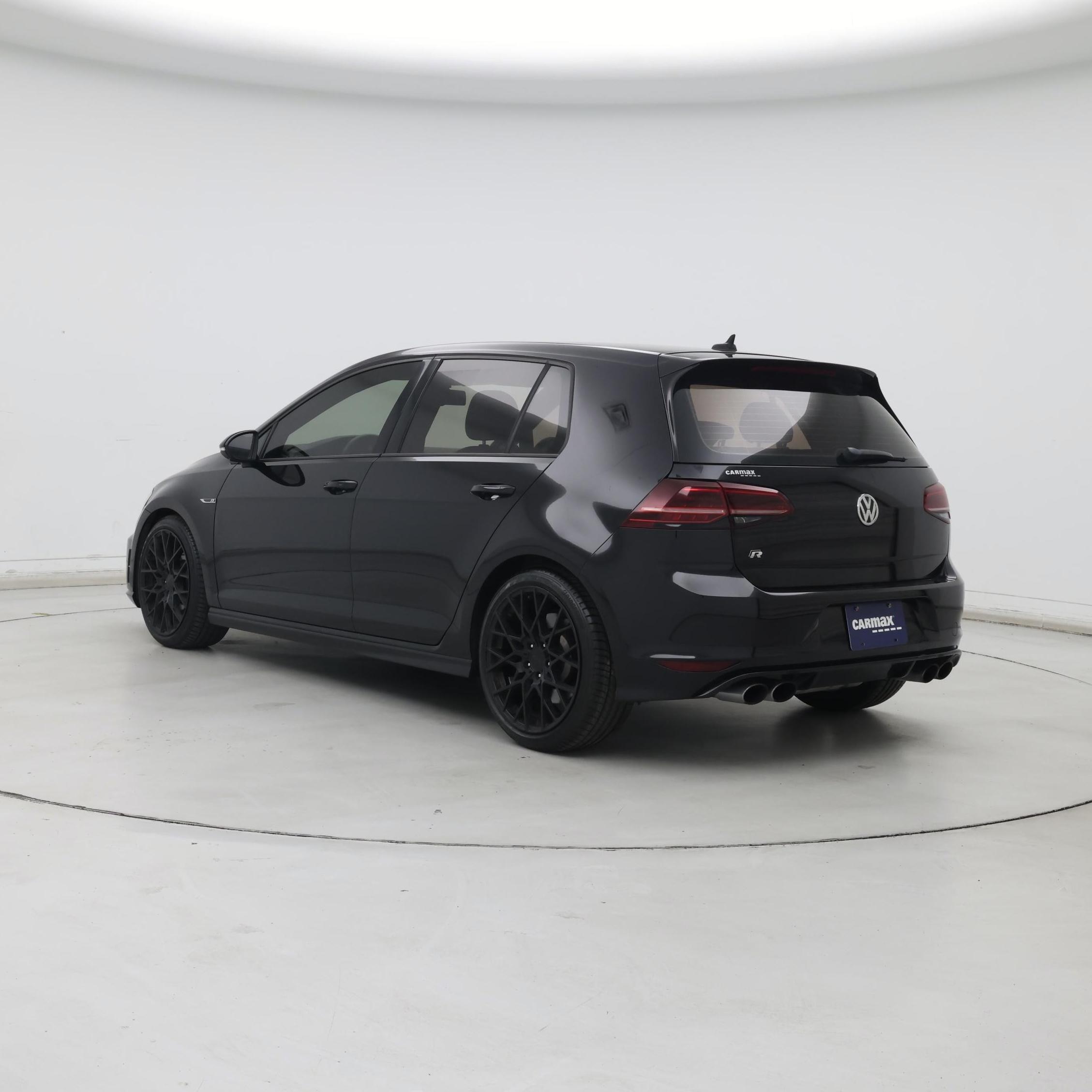 Thumbnail: 2016 Volkswagen Golf - 2