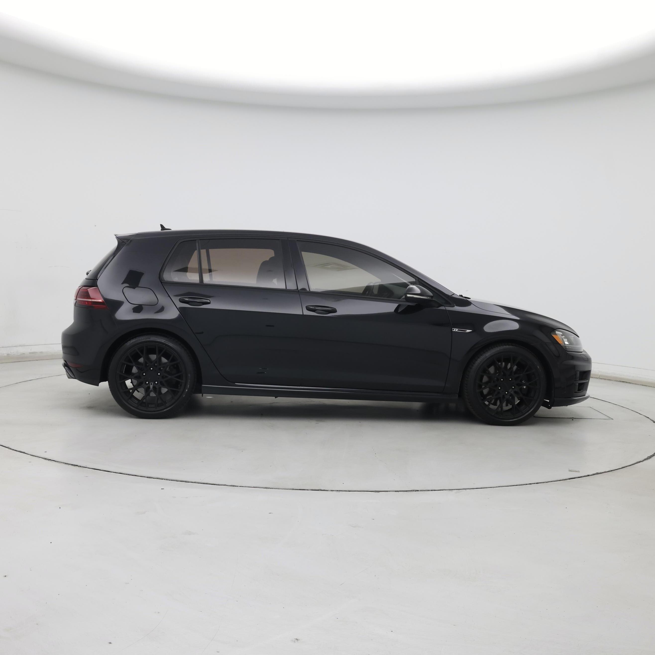 Thumbnail: 2016 Volkswagen Golf - 7