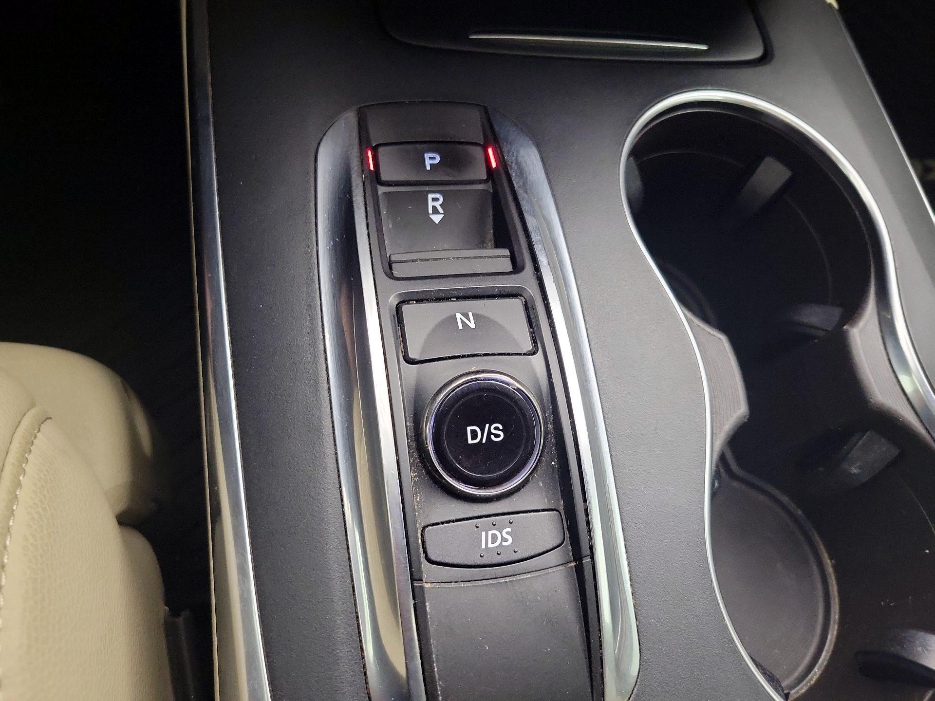 Thumbnail: 2016 Acura MDX - 18
