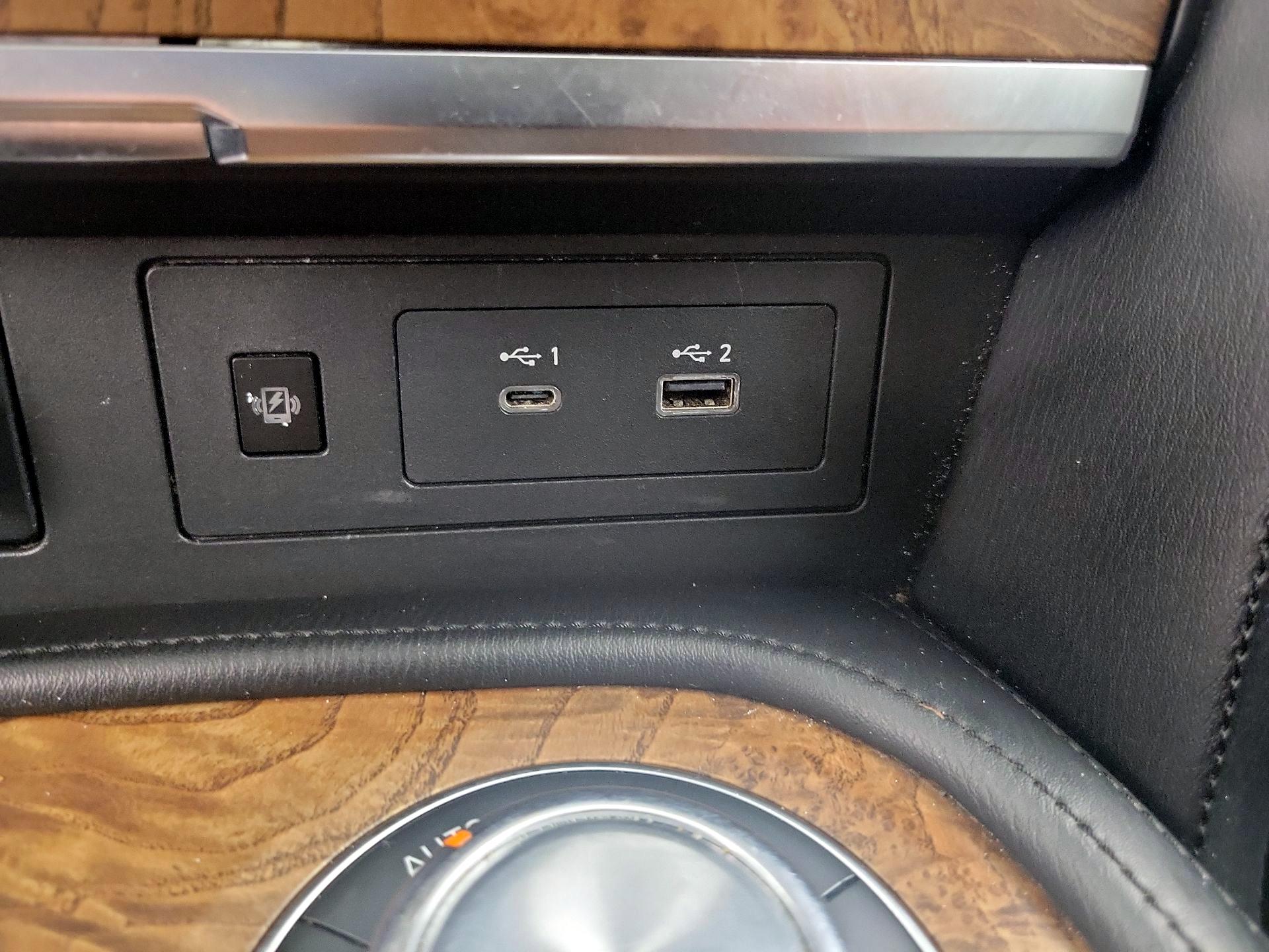 Thumbnail: 2021 Nissan Armada - 19