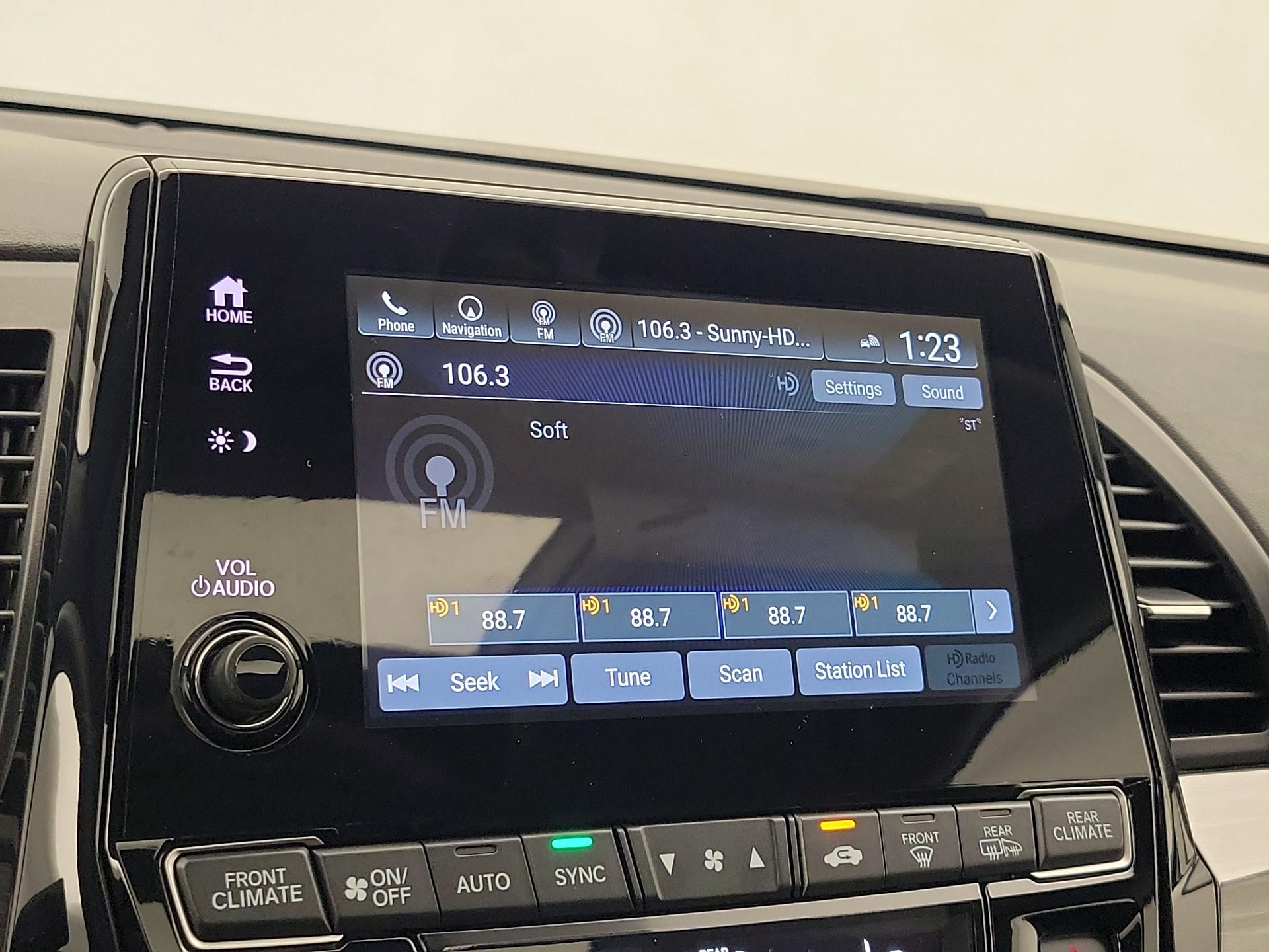 Thumbnail: 2023 Honda Odyssey - 16