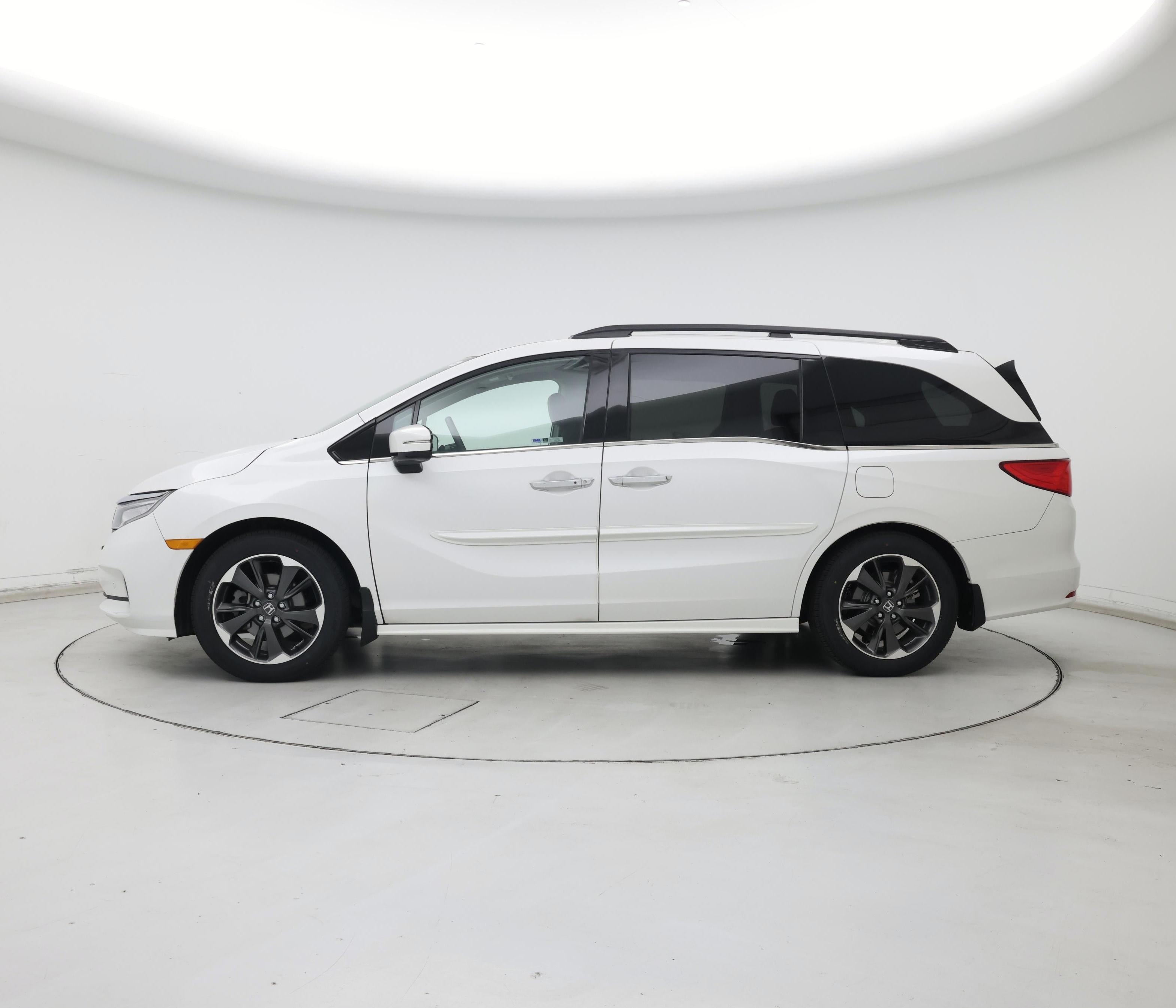Thumbnail: 2023 Honda Odyssey - 3