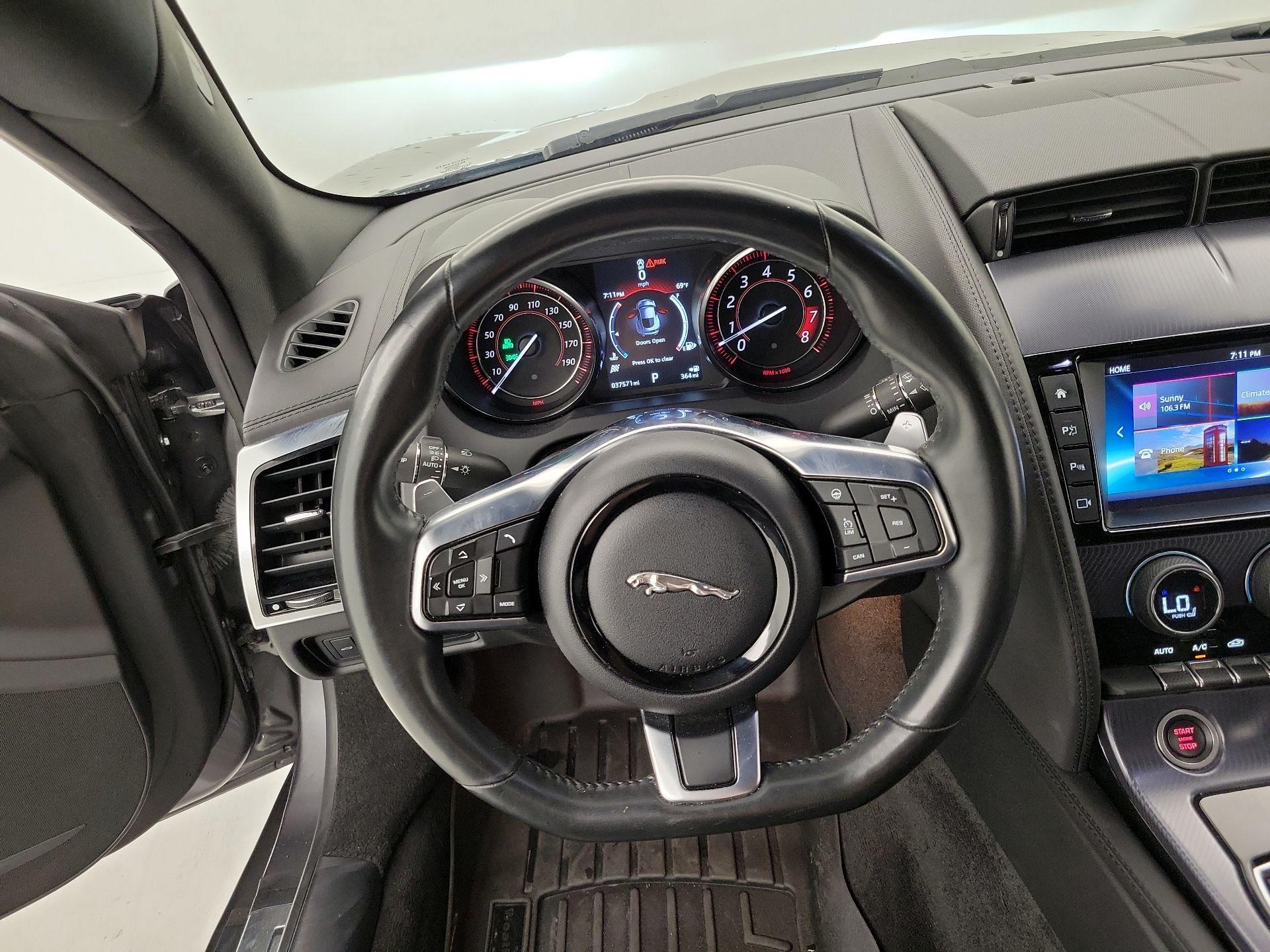 Thumbnail: 2018 Jaguar F-Type - 10