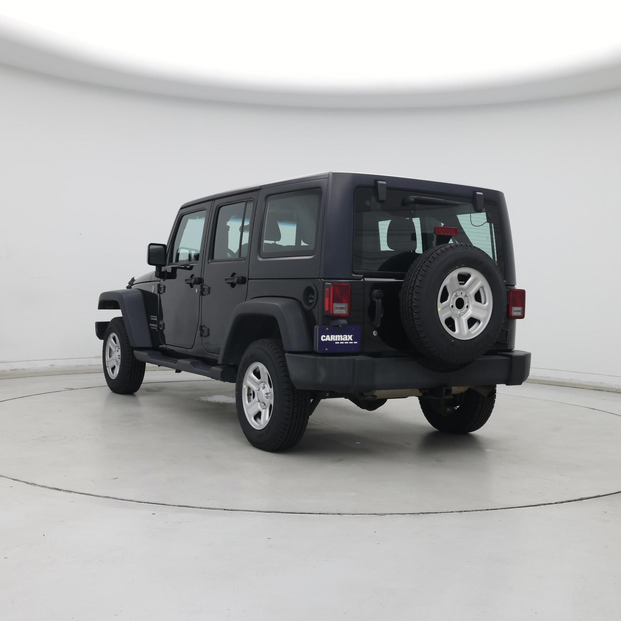 Thumbnail: 2016 Jeep Wrangler - 2