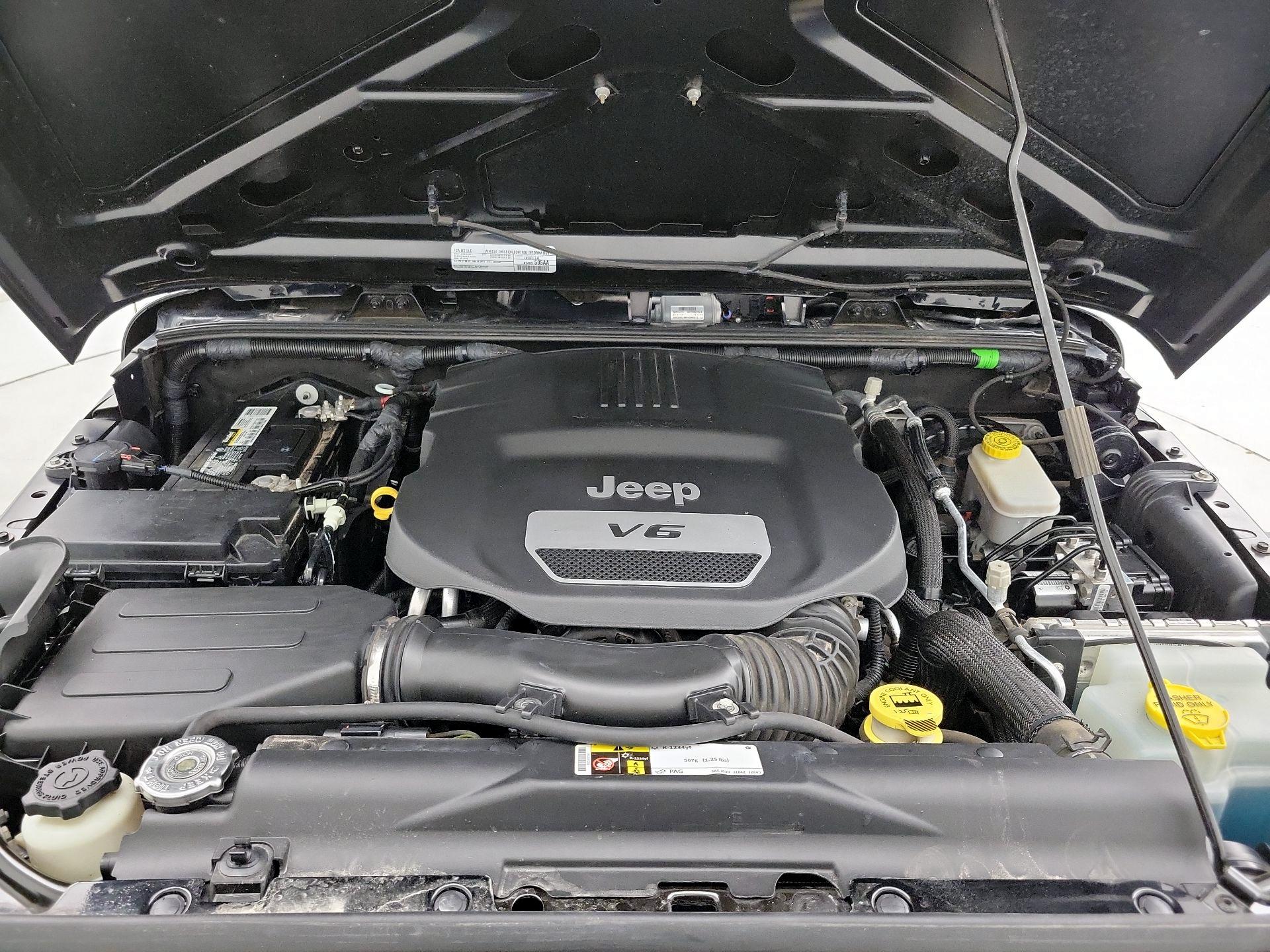 Thumbnail: 2016 Jeep Wrangler - 20