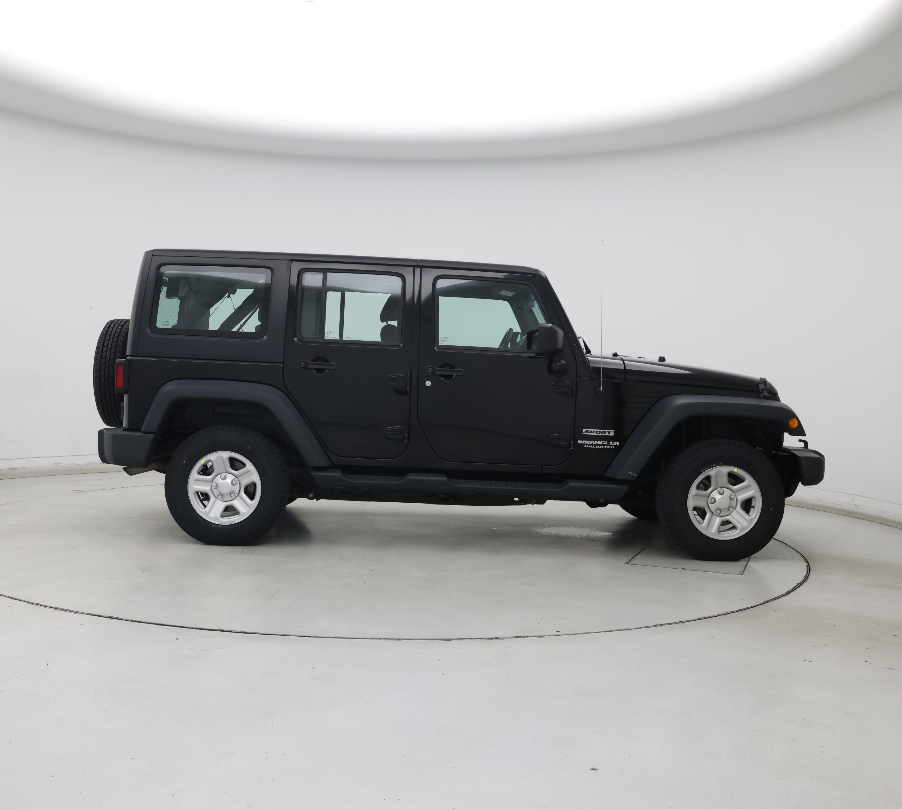 Thumbnail: 2016 Jeep Wrangler - 7