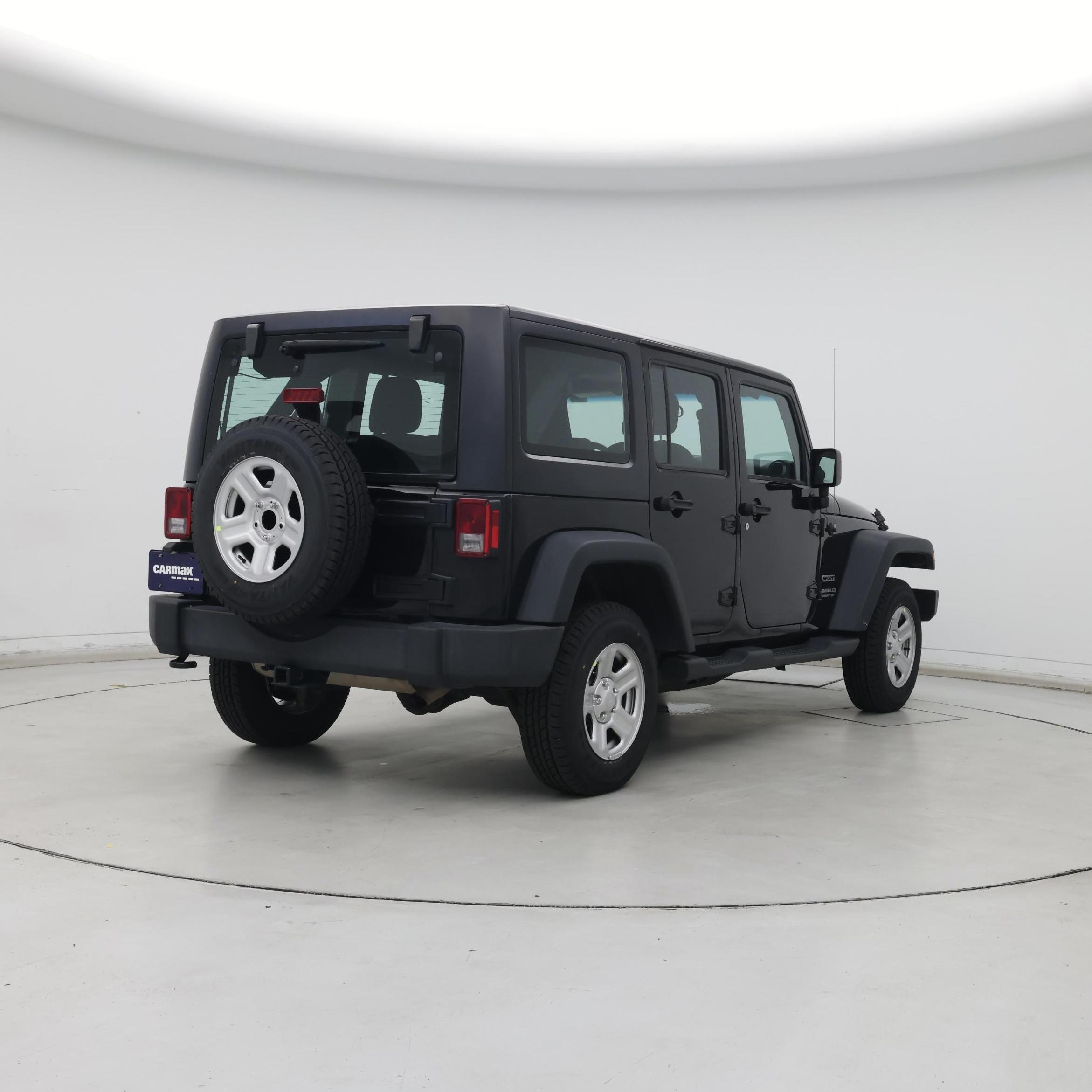 Thumbnail: 2016 Jeep Wrangler - 8
