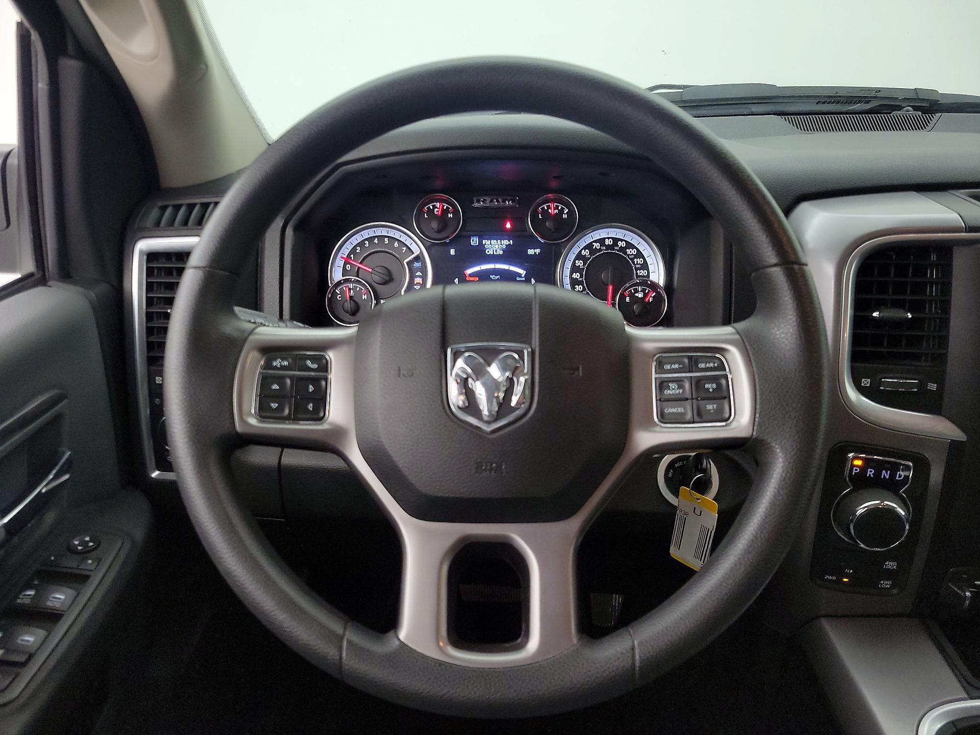 Thumbnail: 2023 RAM 1500 Classic - 10