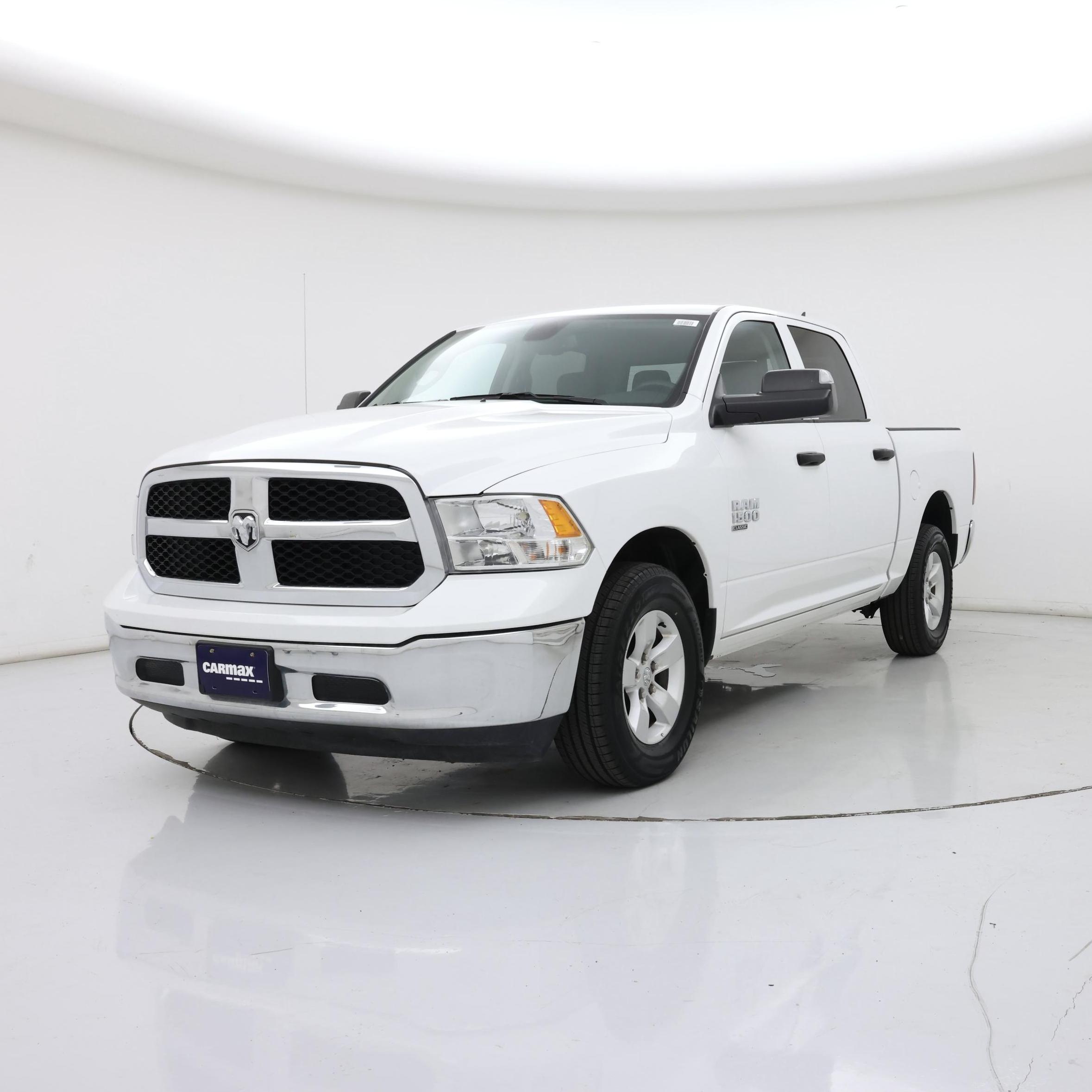 Thumbnail: 2023 RAM 1500 Classic - 4