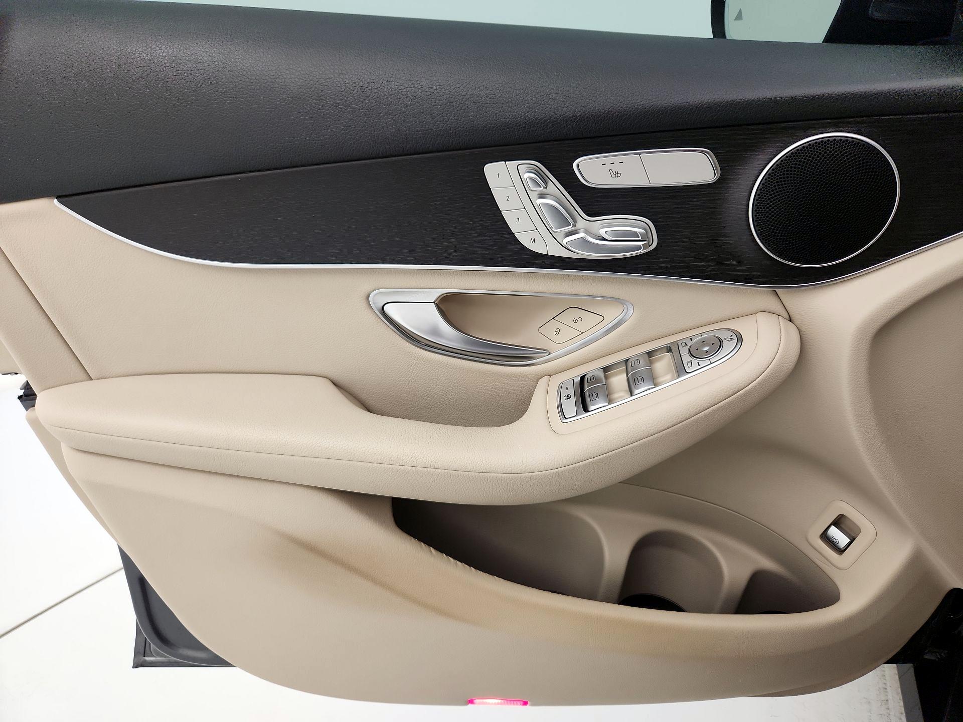 Thumbnail: 2022 Mercedes-Benz GLC - 12