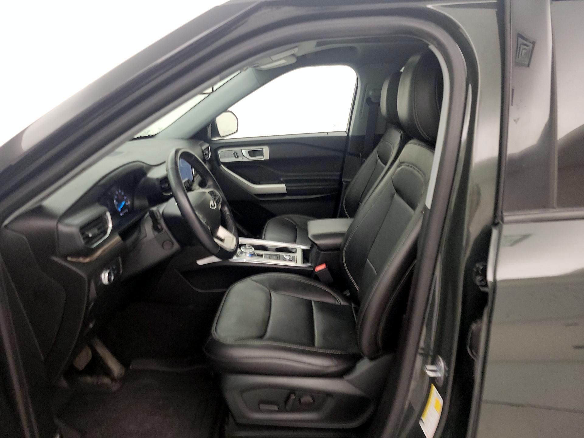 Thumbnail: 2022 Ford Explorer - 11