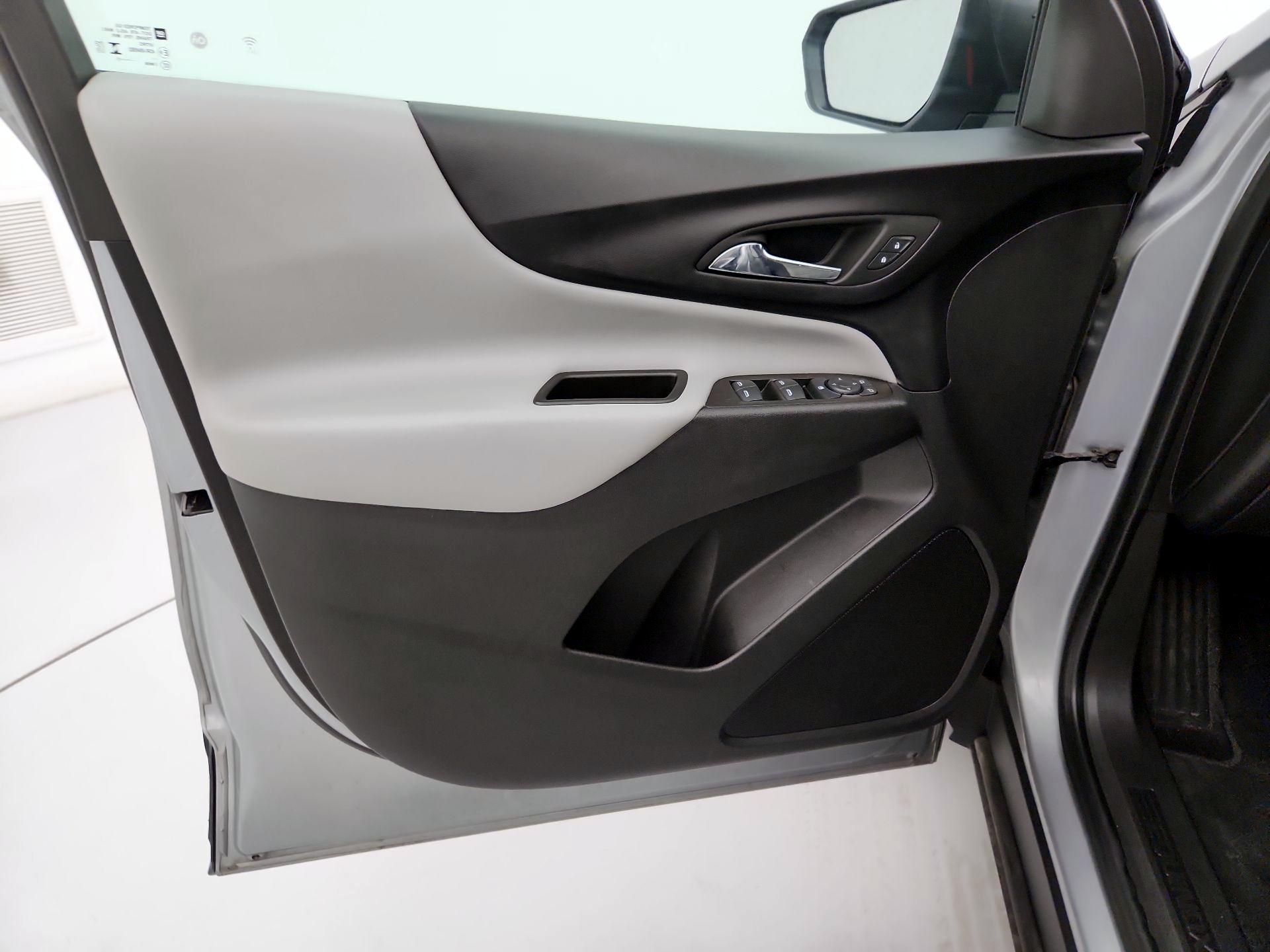 Thumbnail: 2023 Chevrolet Equinox - 12
